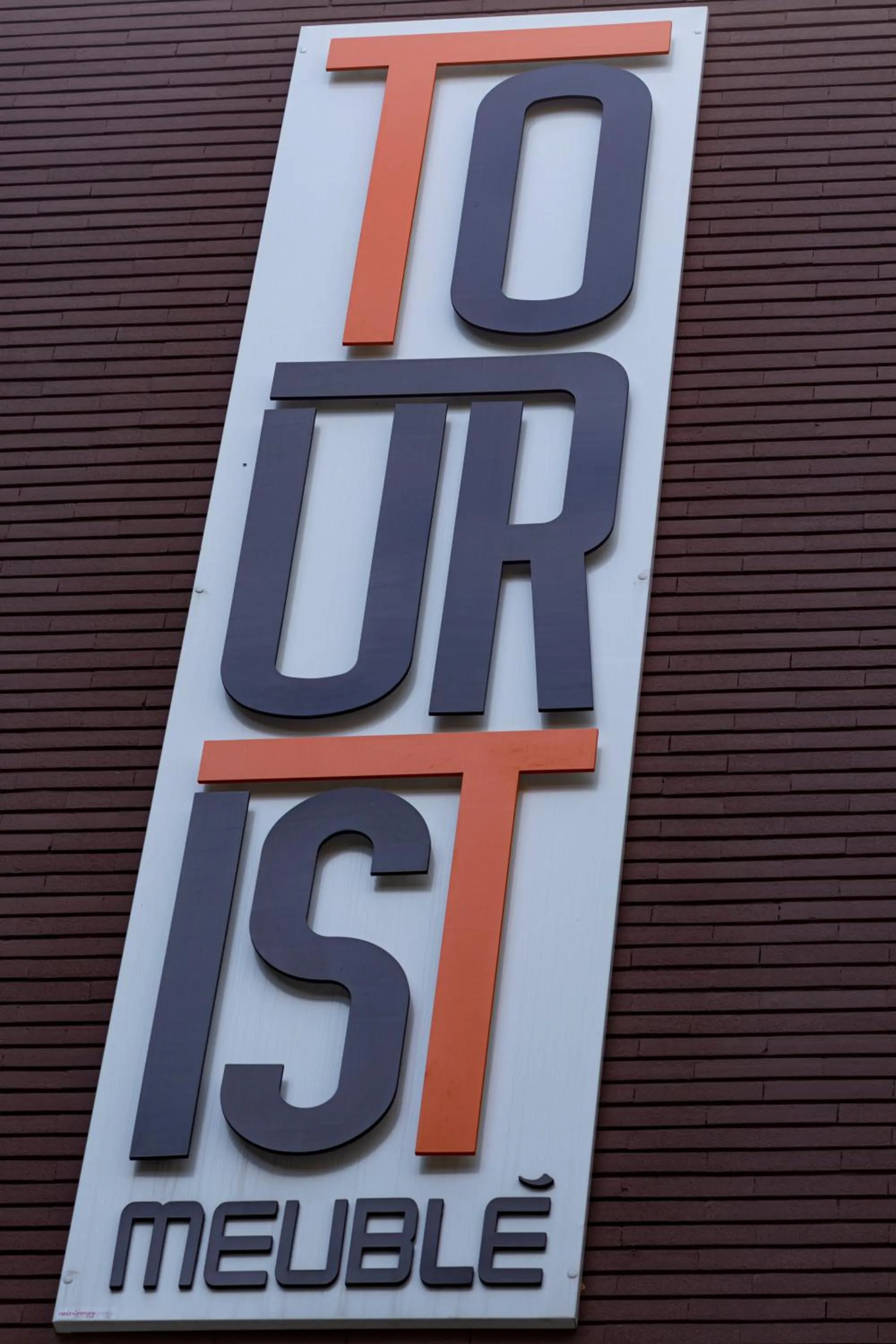 Property logo or sign in Hotel Tourist Meuble