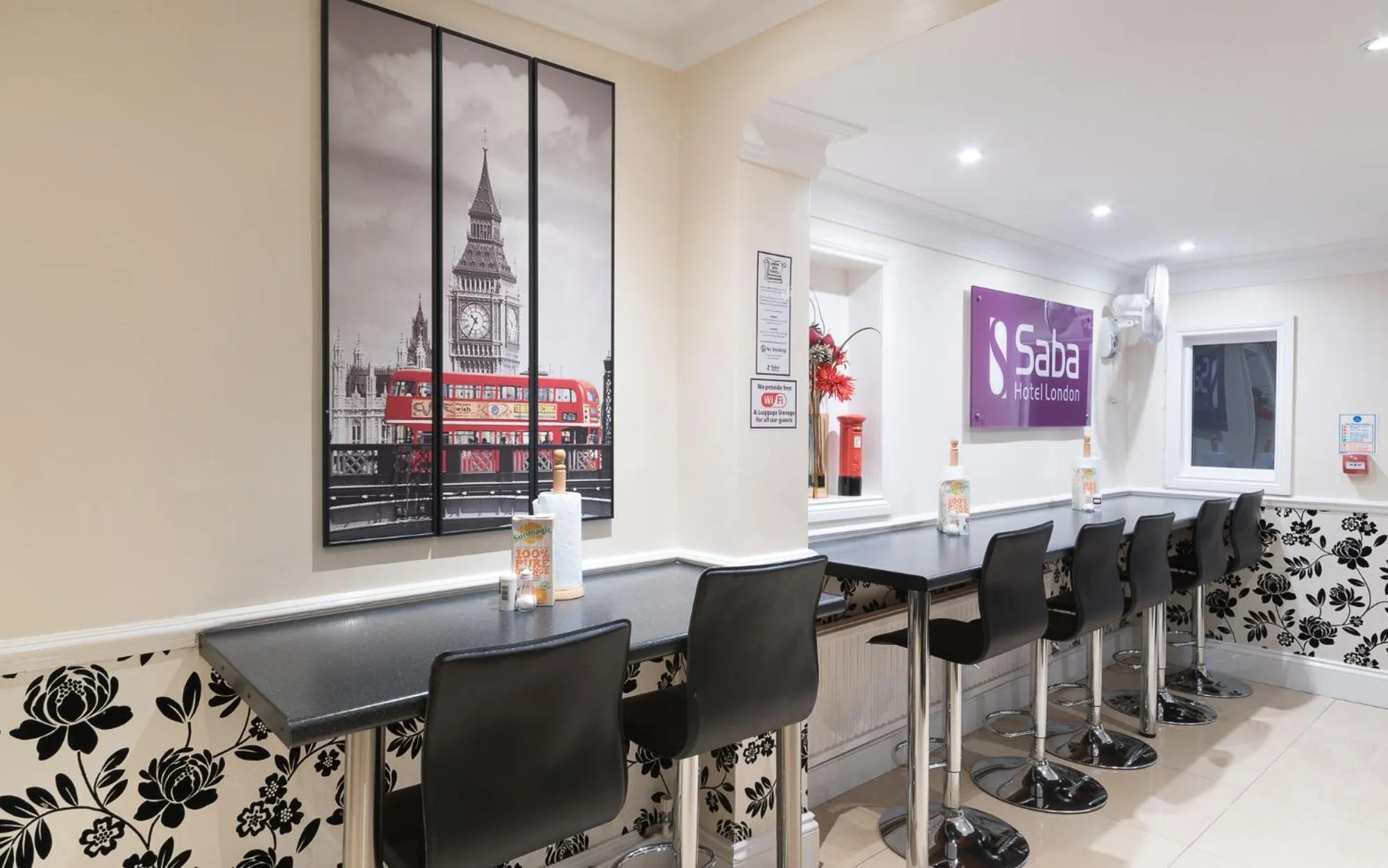 Family Room (5 Adults) in Saba Hotel London