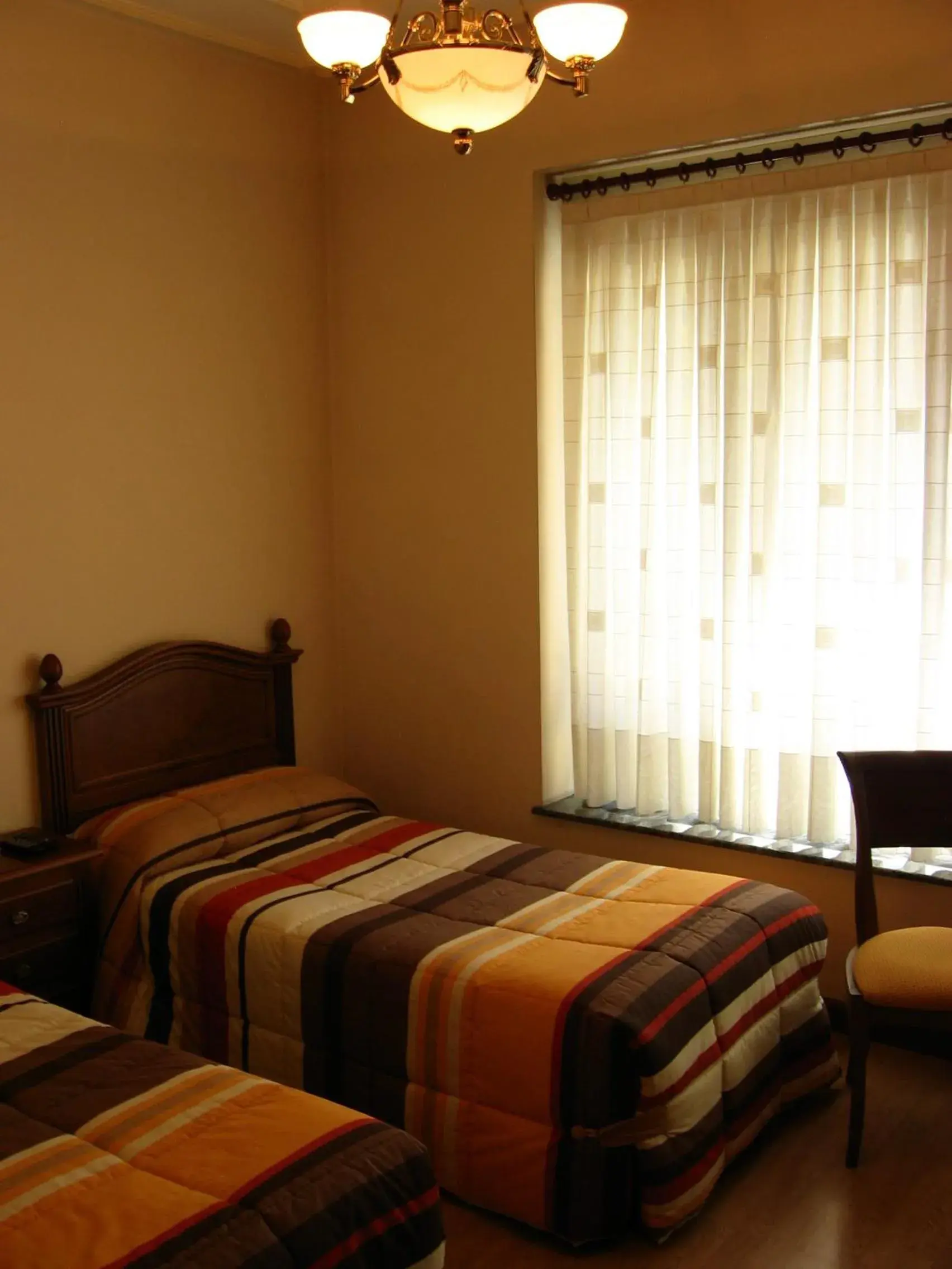 Twin Room in Hostal Granada Twin Room in Hostal Granada