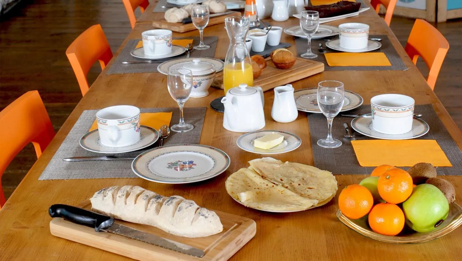 Buffet breakfast in Chambres d'hôtes Idiartekoborda