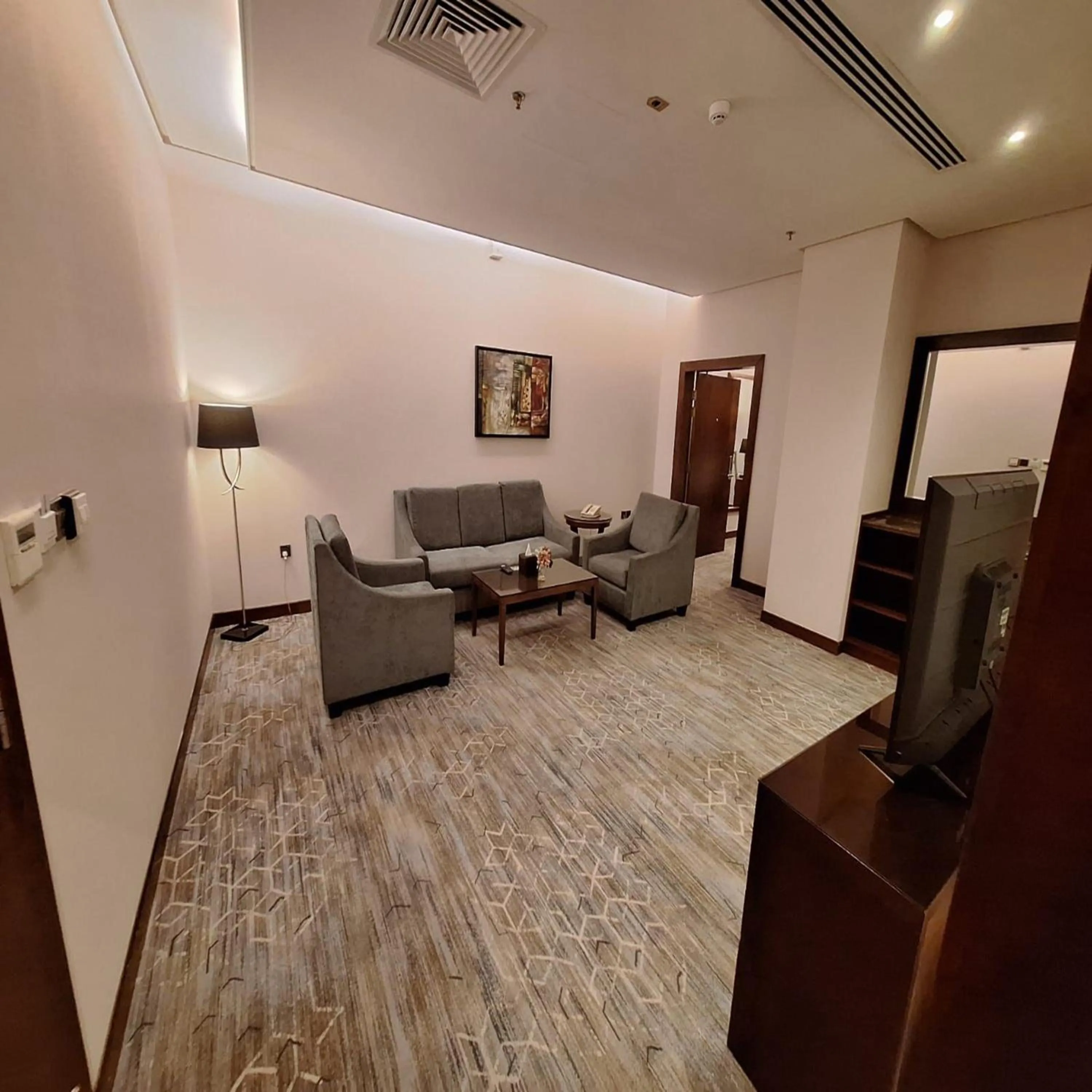 TV and multimedia in Sunday Signature Riyadh Formerly Qaser Al Hamra by Warwick