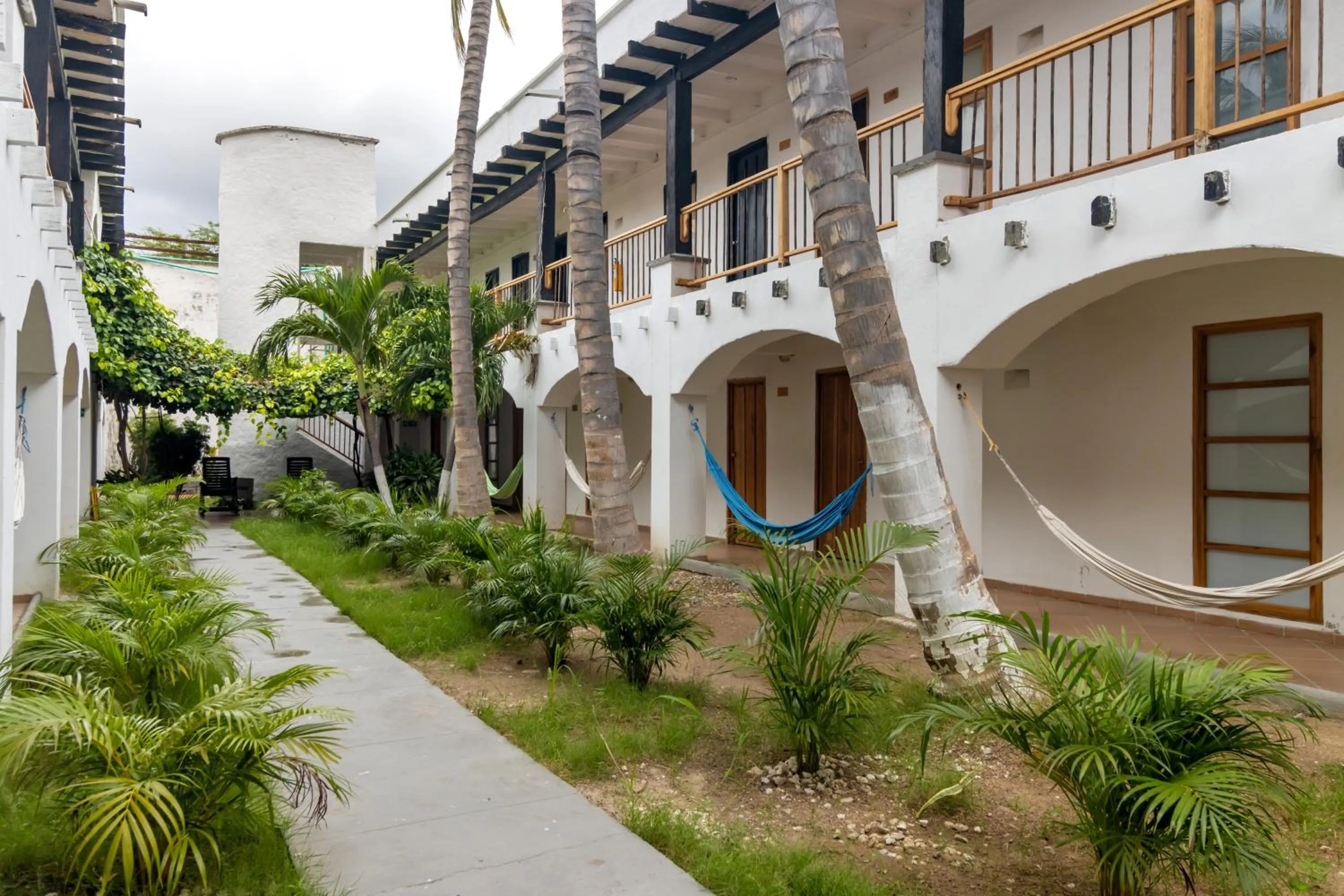 Garden in Hotel Sansiraka Suites By GEH Suites