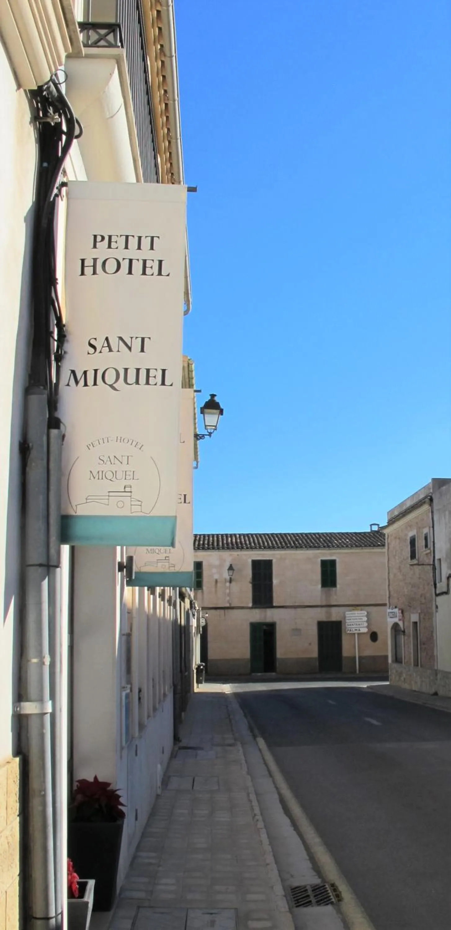 Facade/entrance in Boutique Hotel Petit Sant Miquel