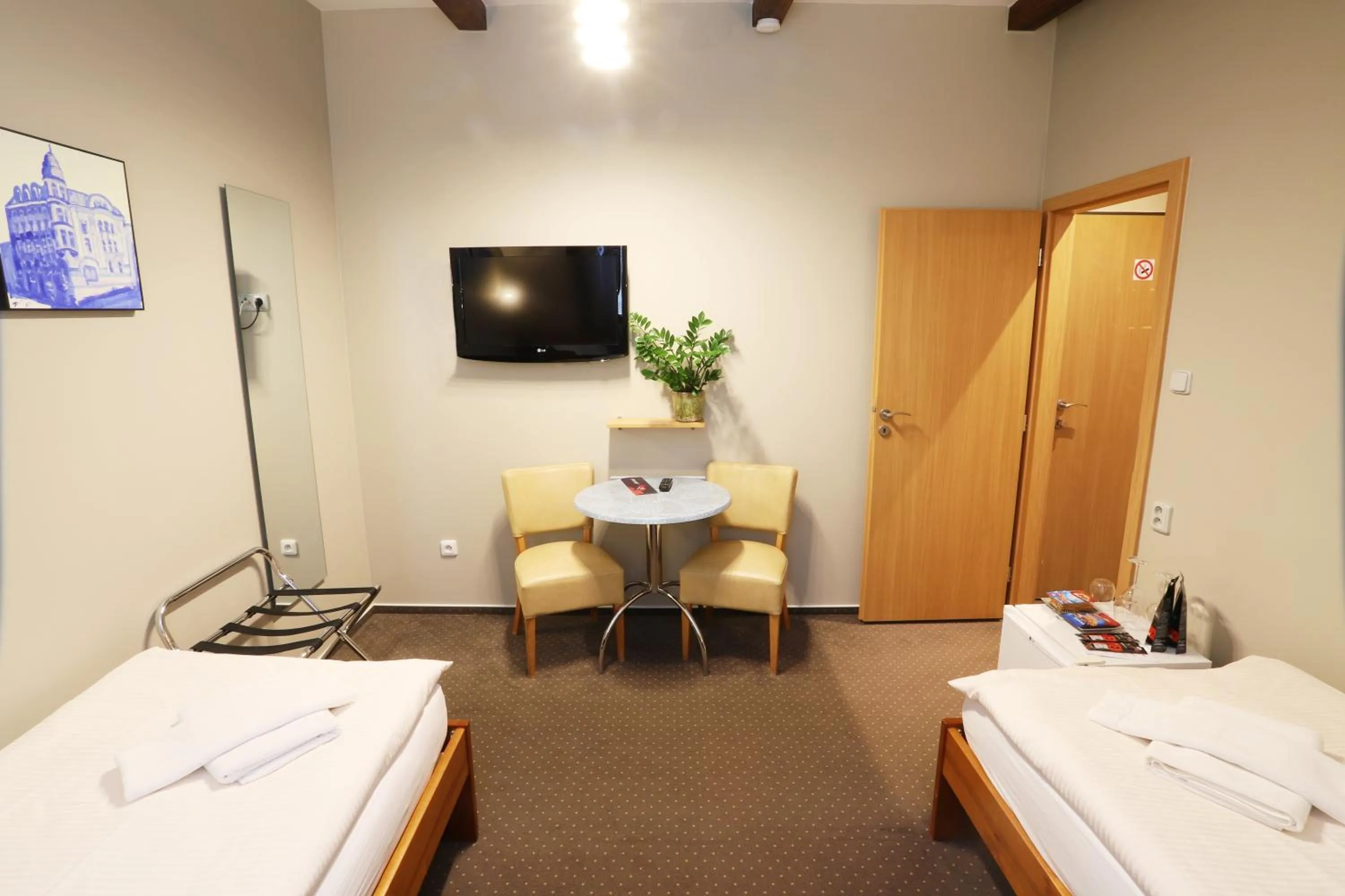 Photo of the whole room, Bed in Apart Hotel Jablonec