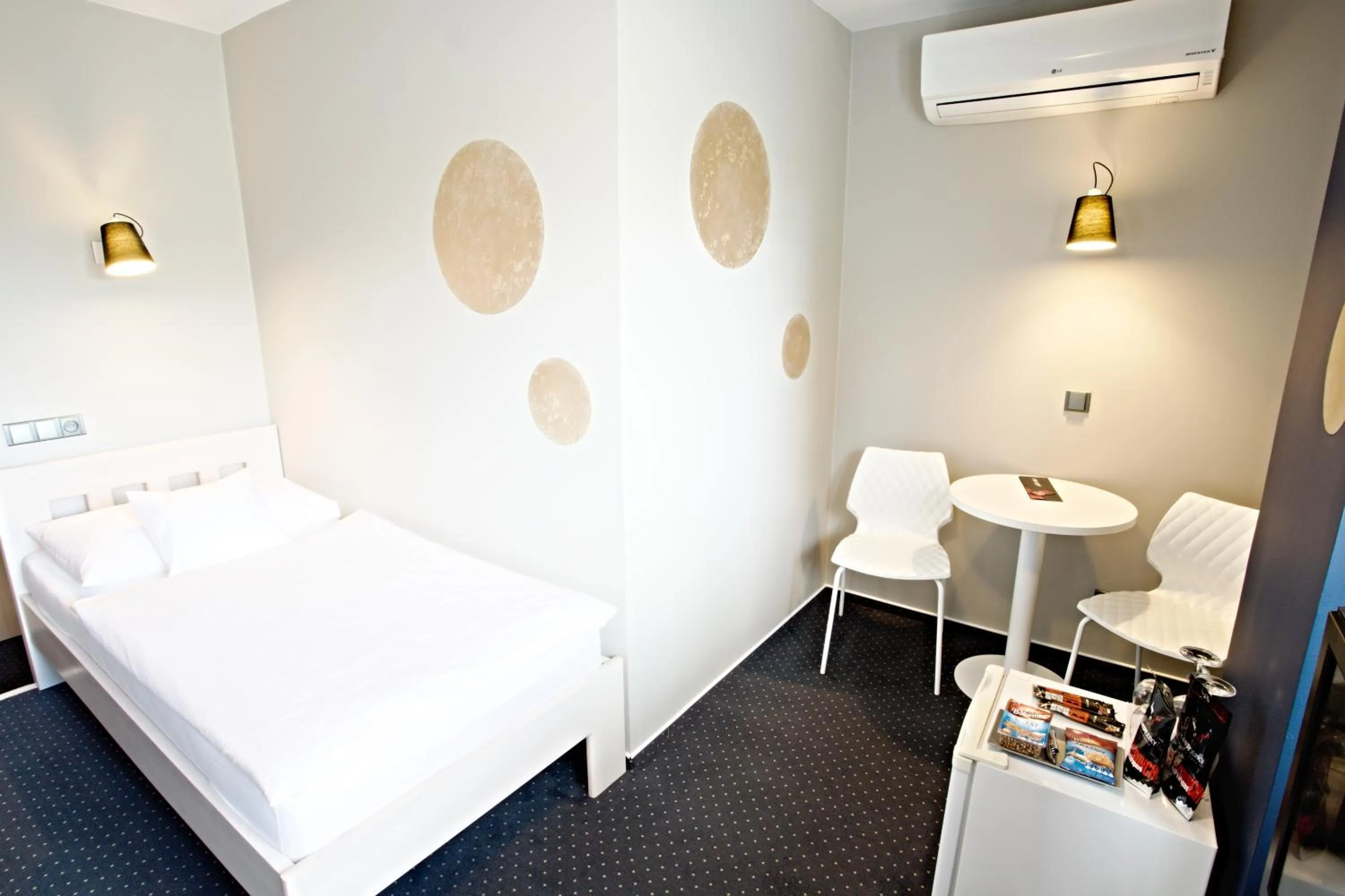 Photo of the whole room, Bed in Apart Hotel Jablonec