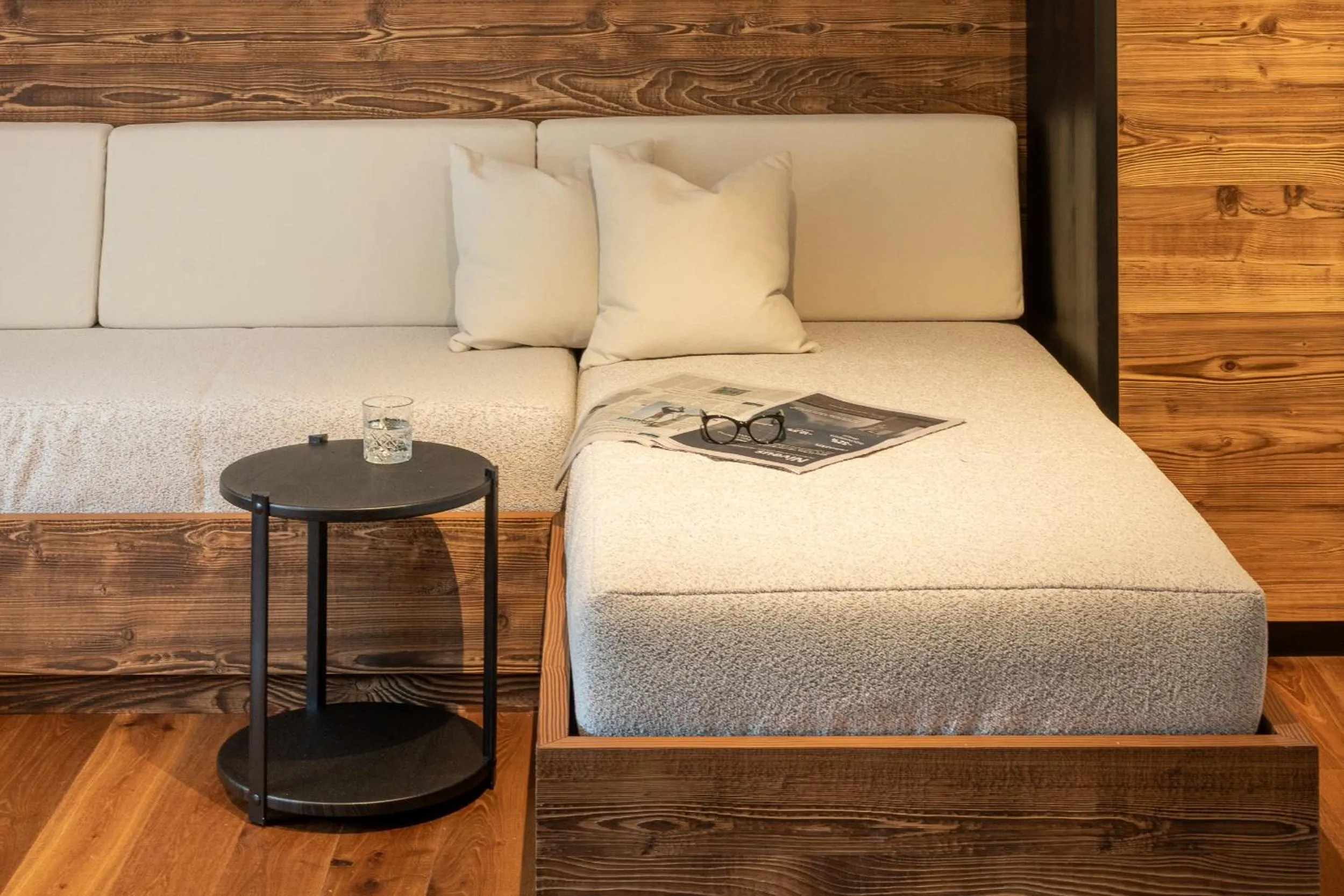 Living room, Bed in Ladinia Dolomites View - Adults Only