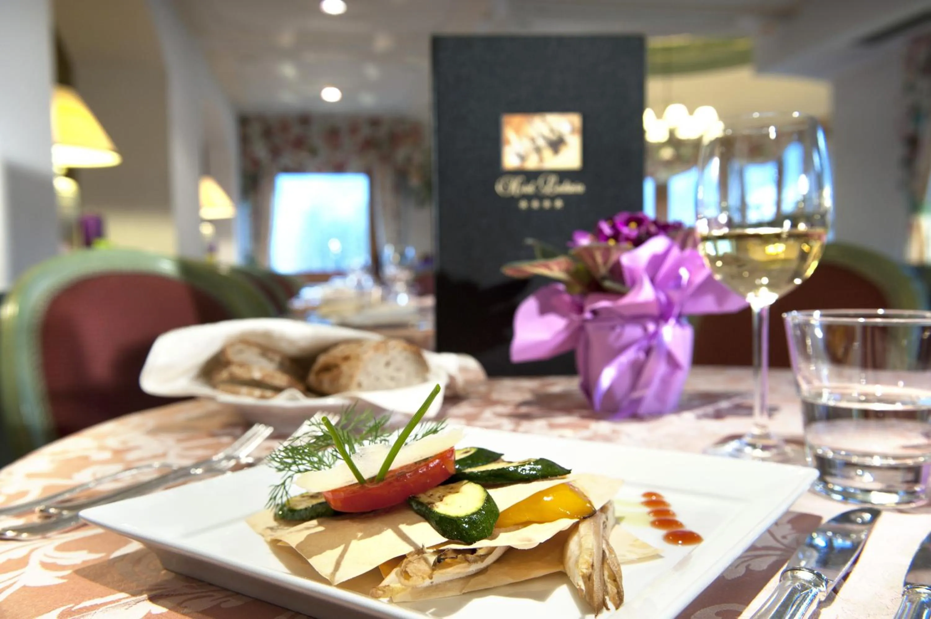 Restaurant/places to eat in Ladinia Dolomites View - Adults Only