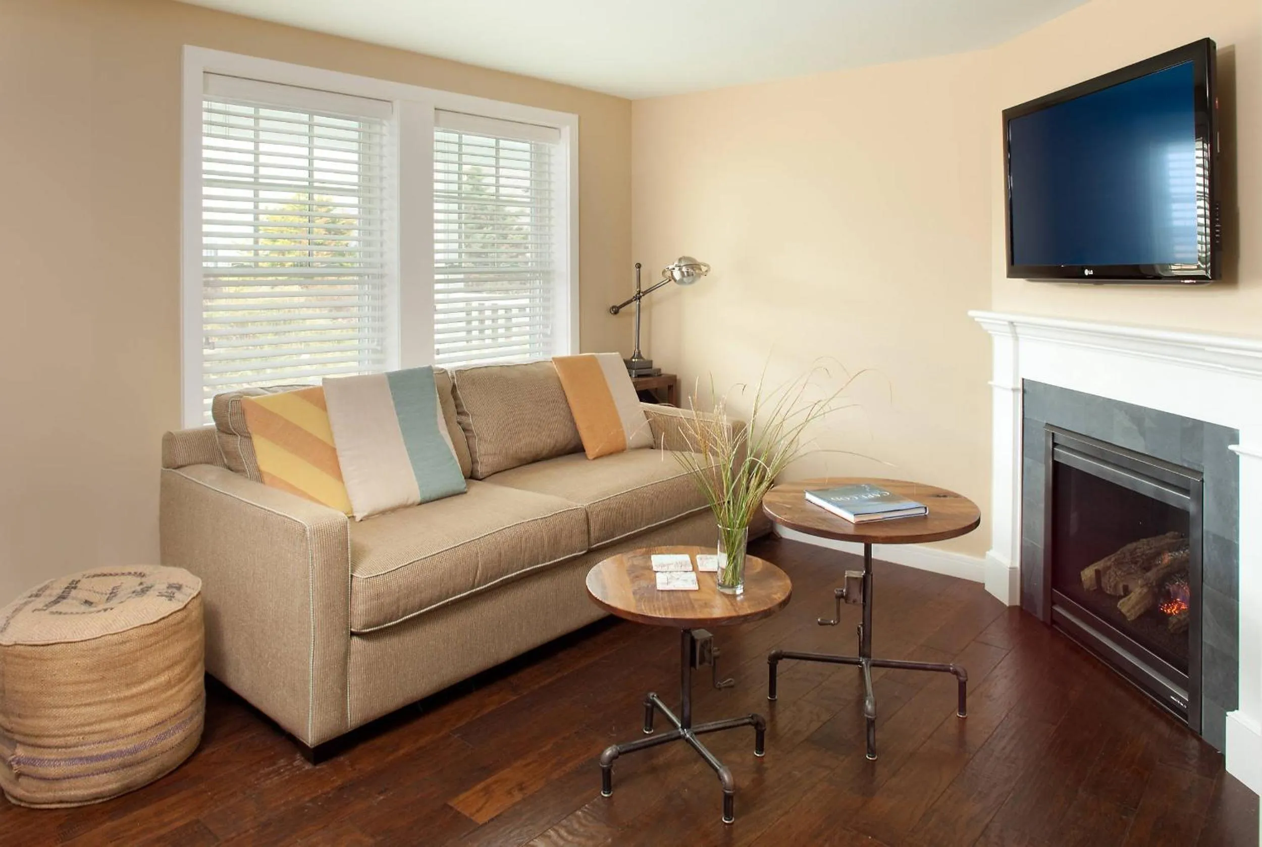 Living room in Bluegreen Vacations The Soundings, an Ascend Collection Resort