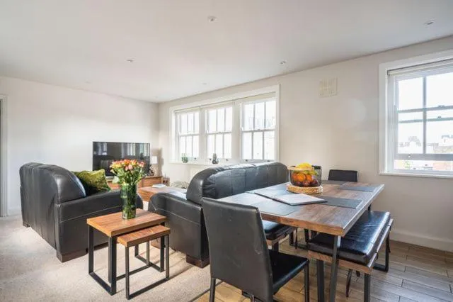 TV and multimedia in The Pride of Paddington