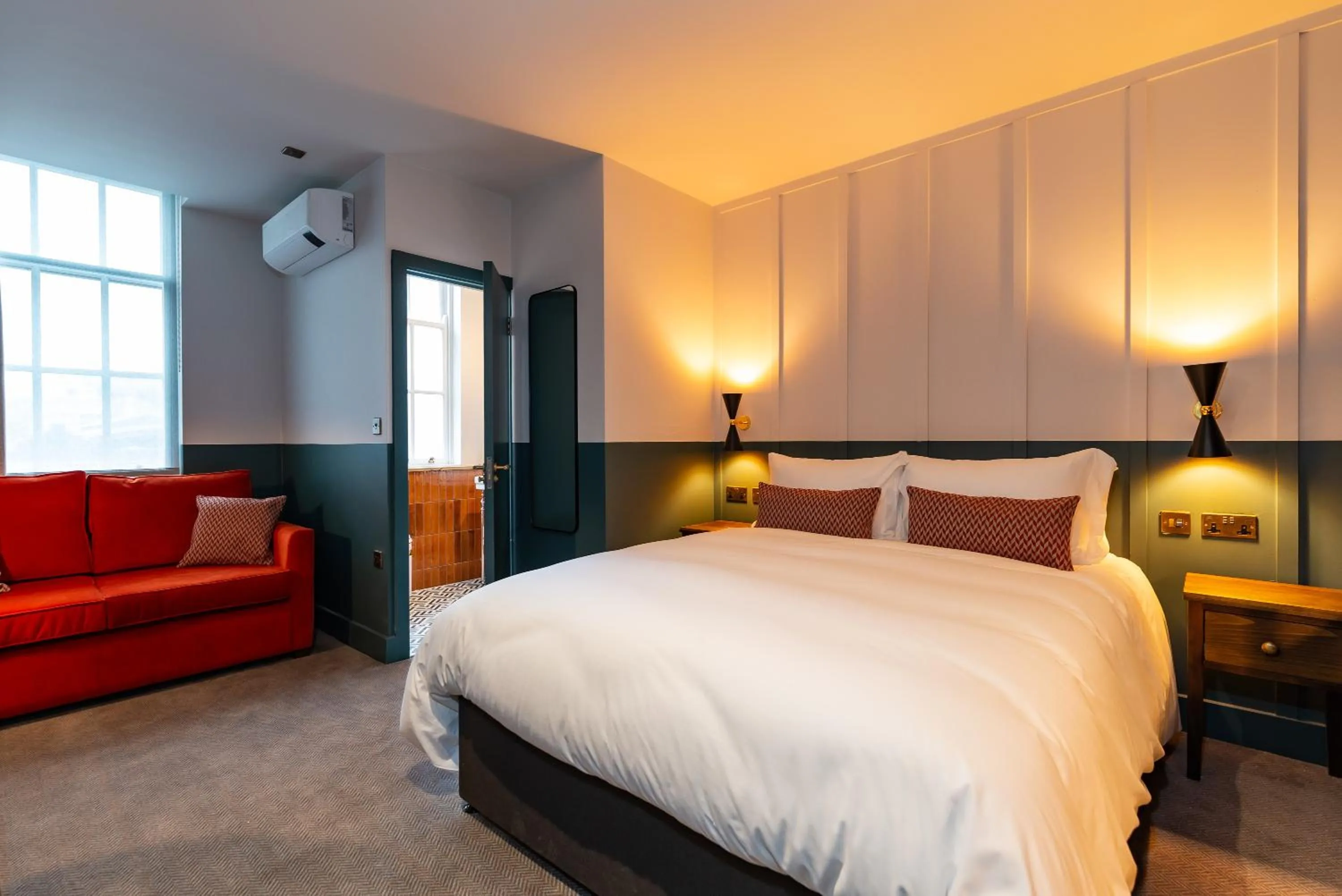 Bedroom, Bed in The Pride of Paddington