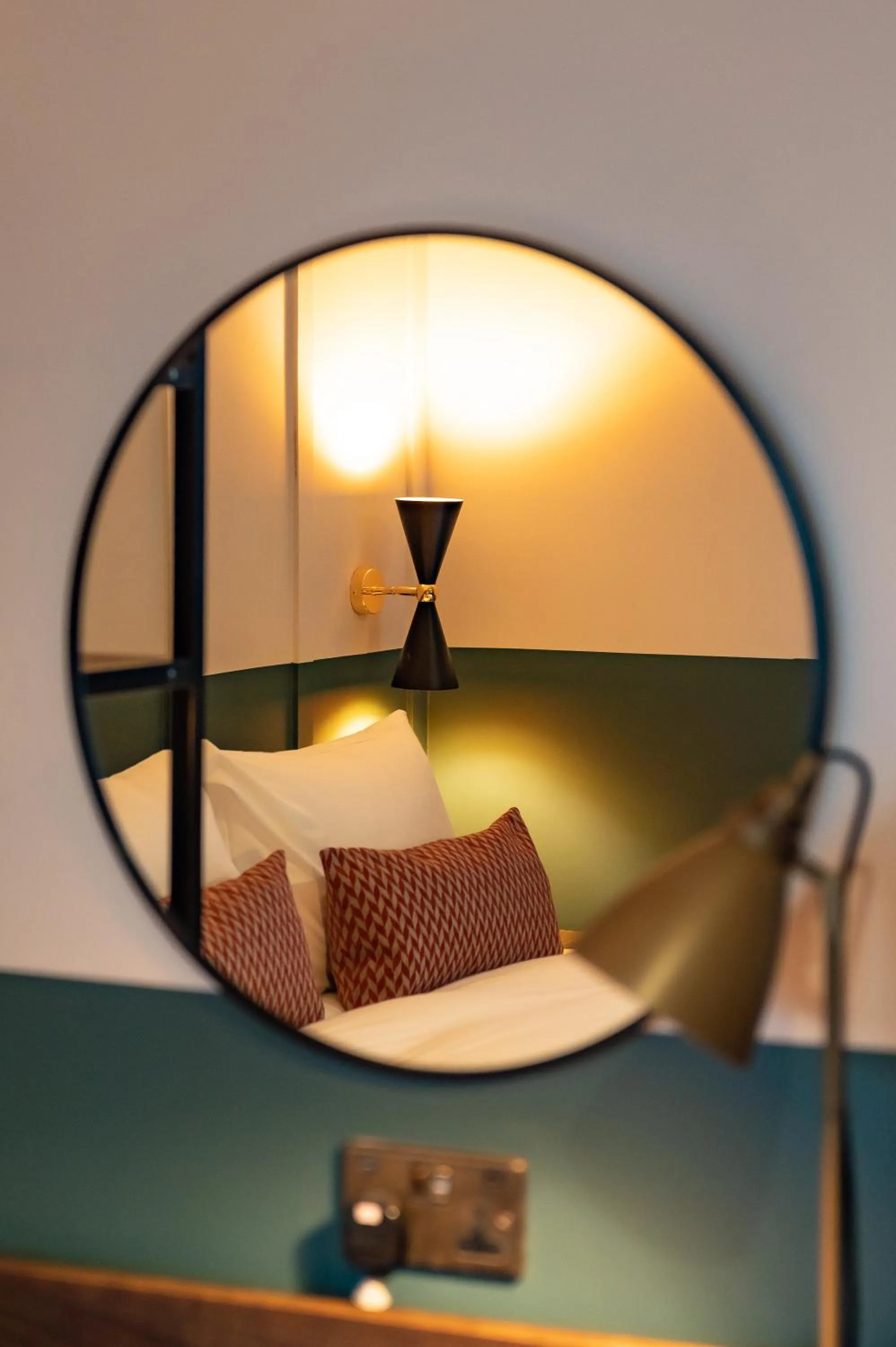 Decorative detail, Bed in The Pride of Paddington