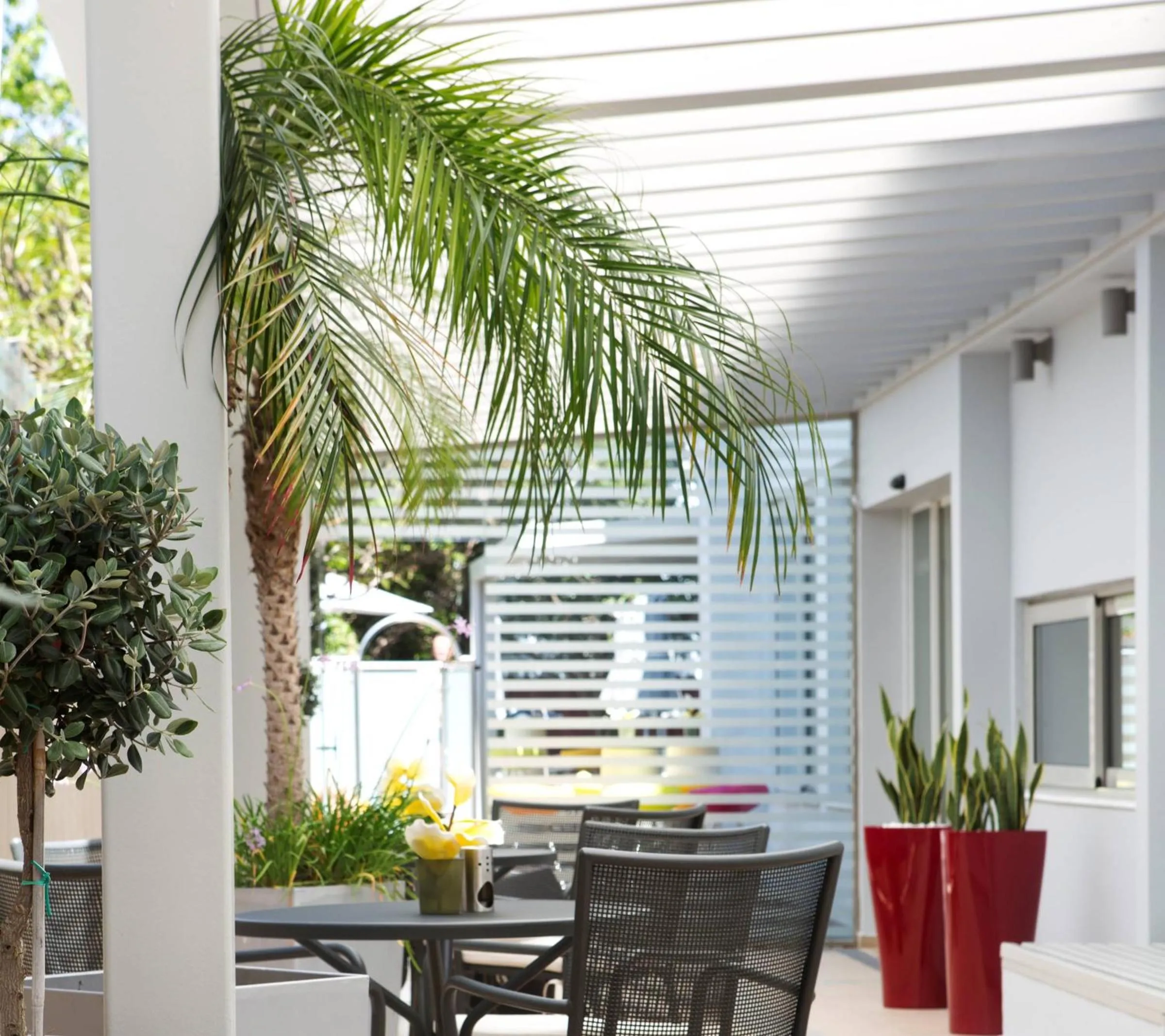 Restaurant/places to eat in AQUAMARE CITY and BEACH