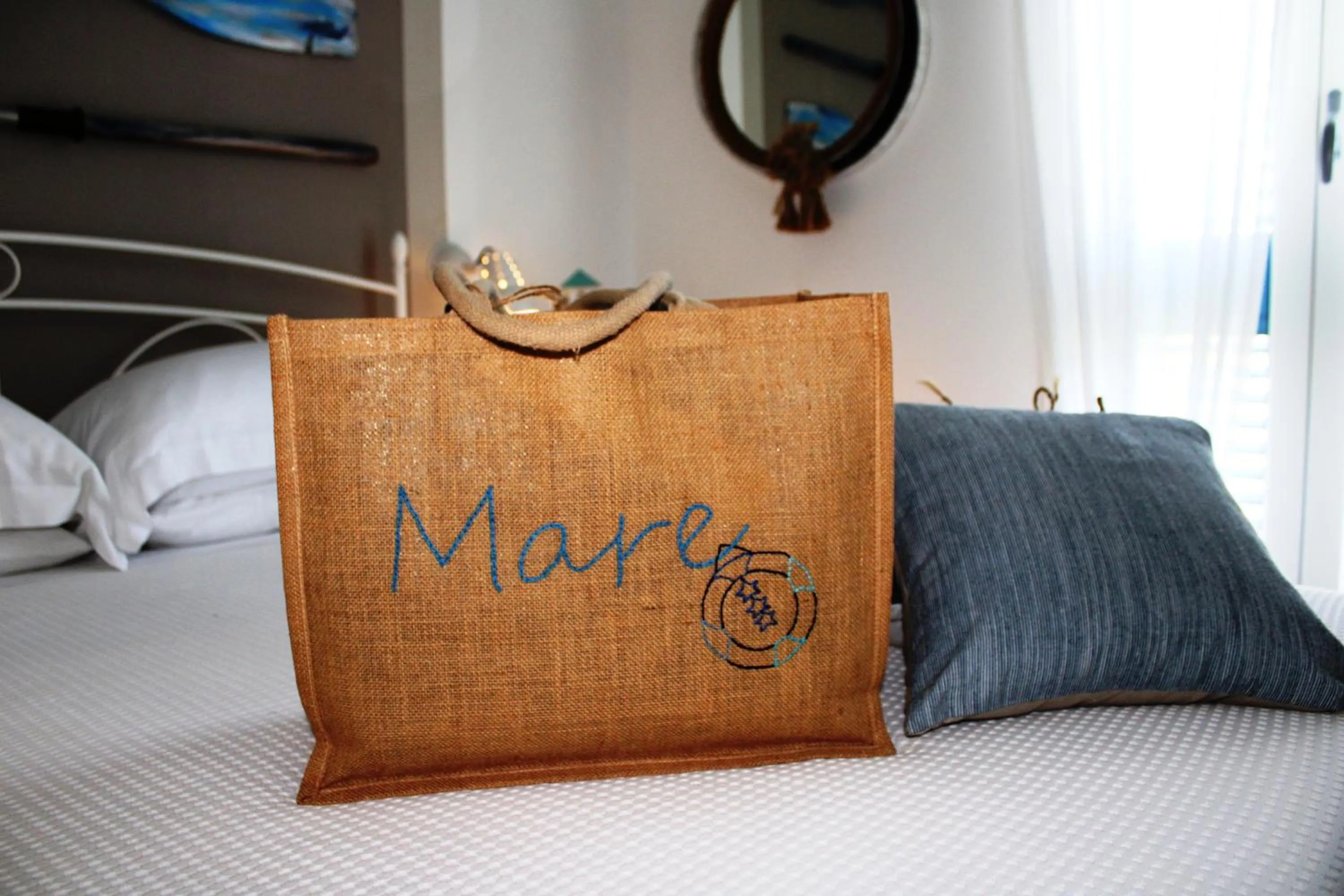 Bed in B&B Casa del Faro SanVallero Adults Only