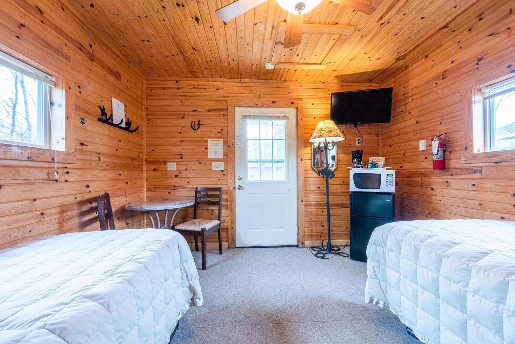Photo of the whole room, Bed in Spur of the Moment Ranch