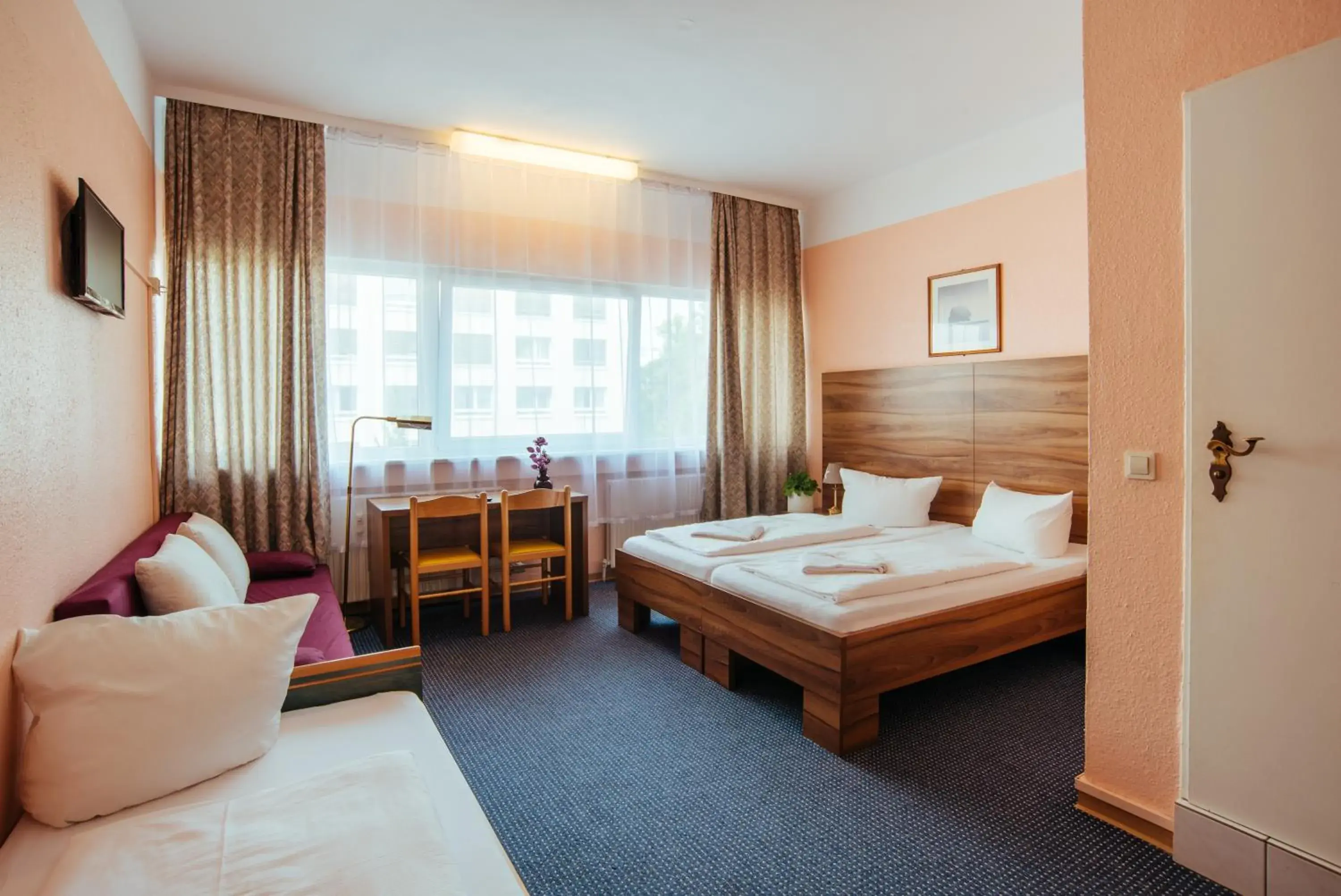 Quadruple Room in Alper Hotel am Potsdamer Platz Quadruple Room in Alper Hotel am Potsdamer Platz