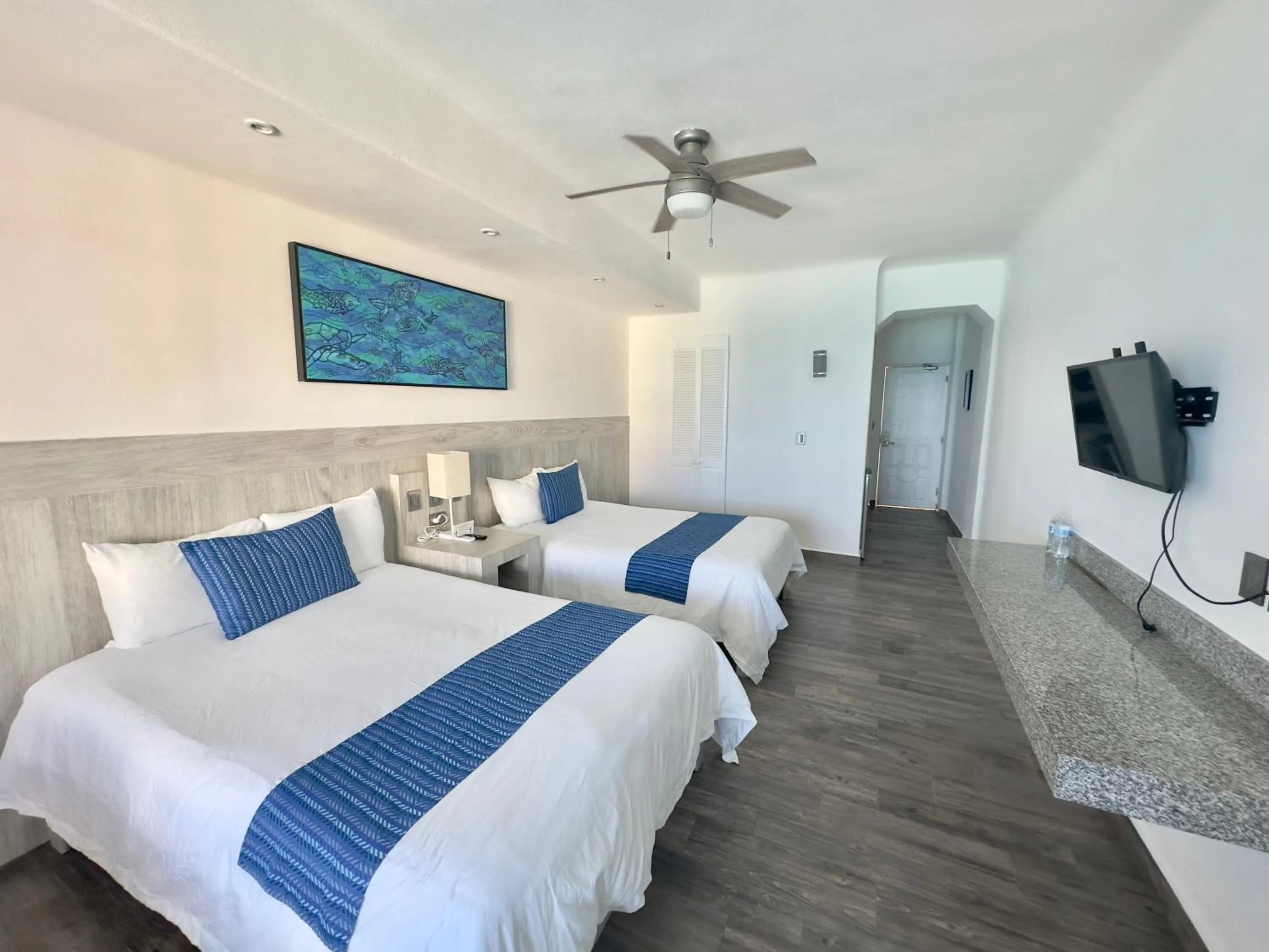 Bedroom, Bed in Cancun Plaza - Best Beach