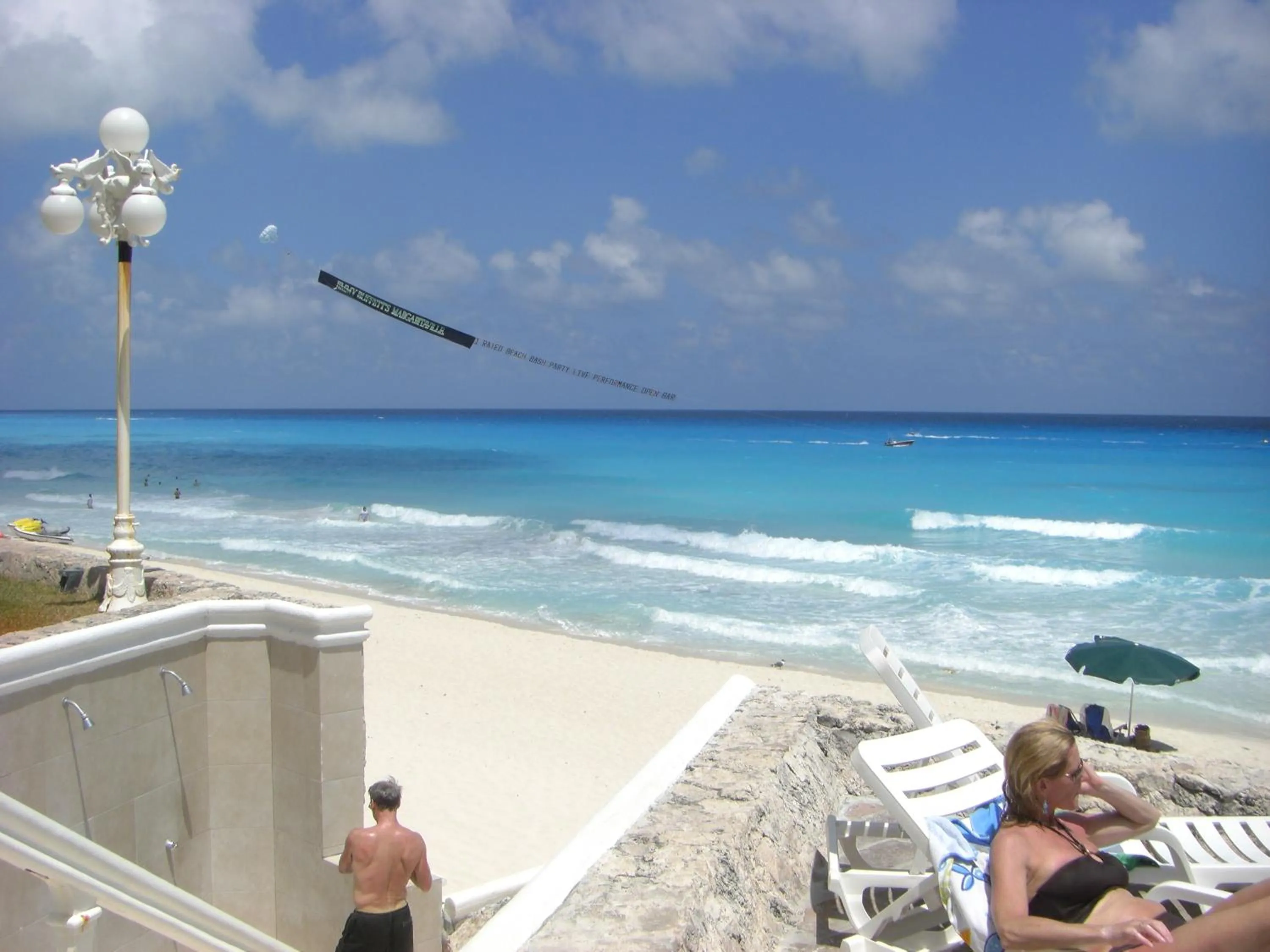 Beach in Cancun Plaza - Best Beach