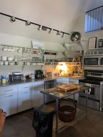 Kitchen or kitchenette in Longacre of Appomattox