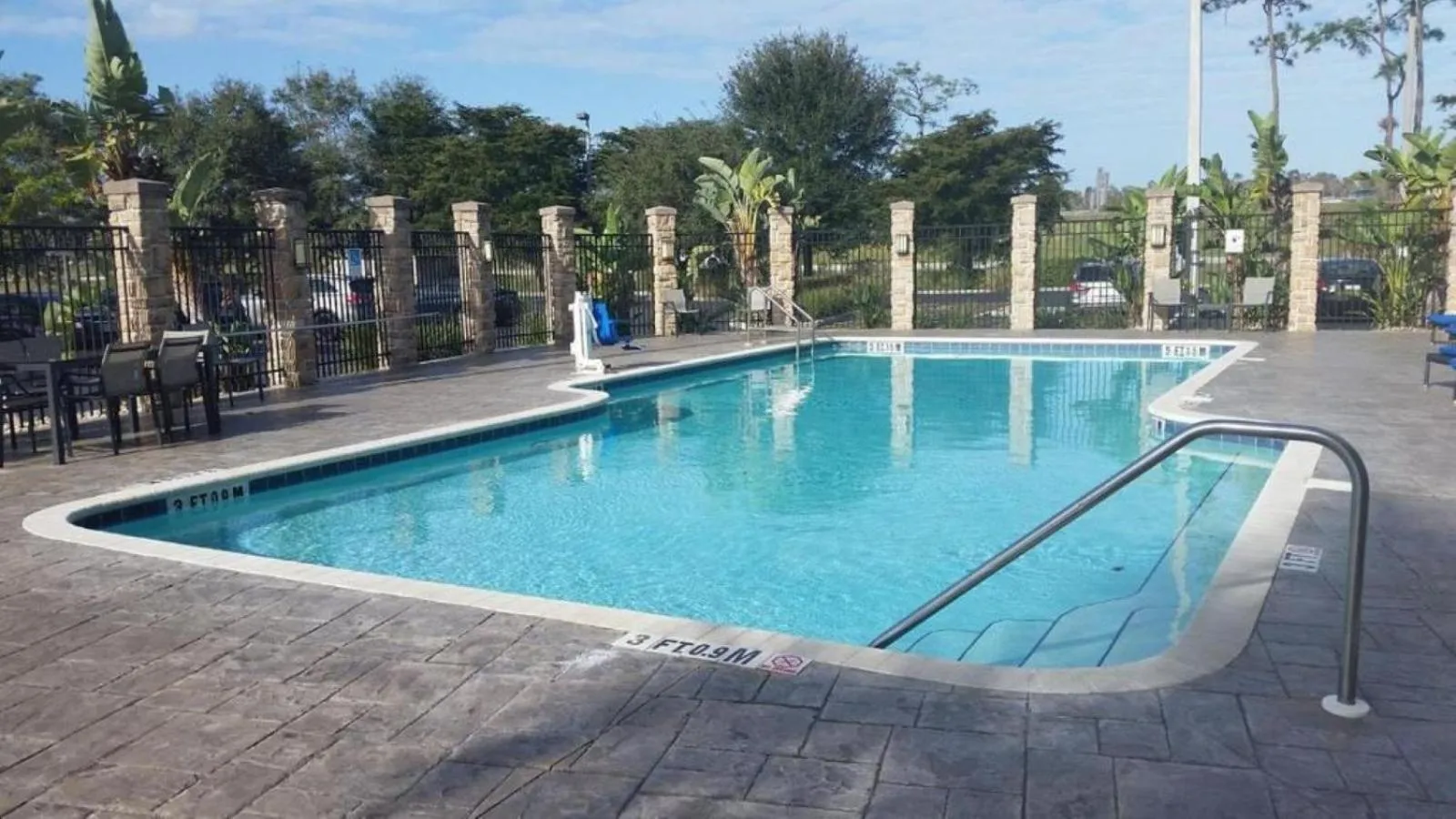 Swimming pool in Hyatt Place Fort Myers at the Forum