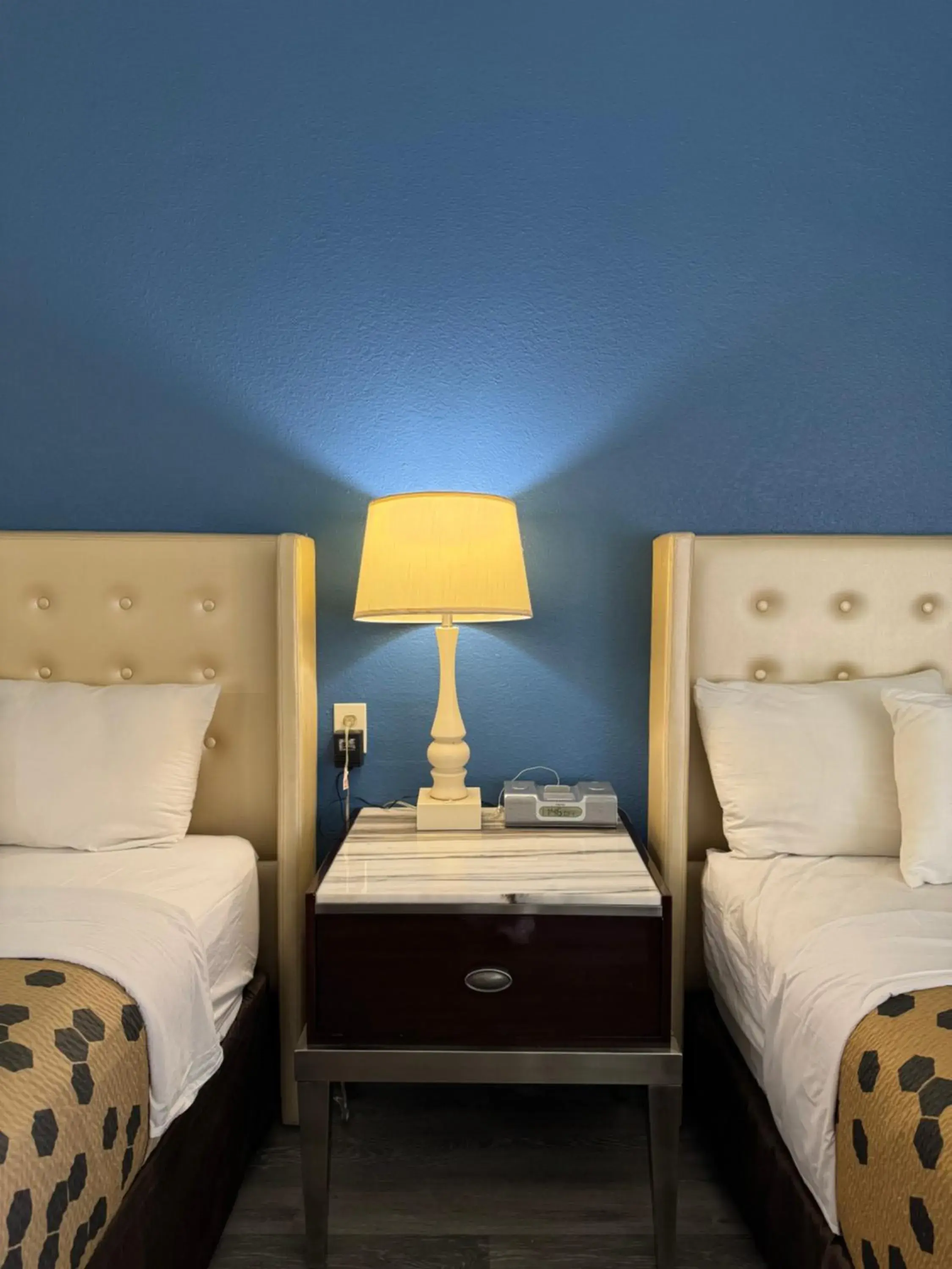 Deluxe Queen Room in Inn at York Deluxe Queen Room in Inn at York