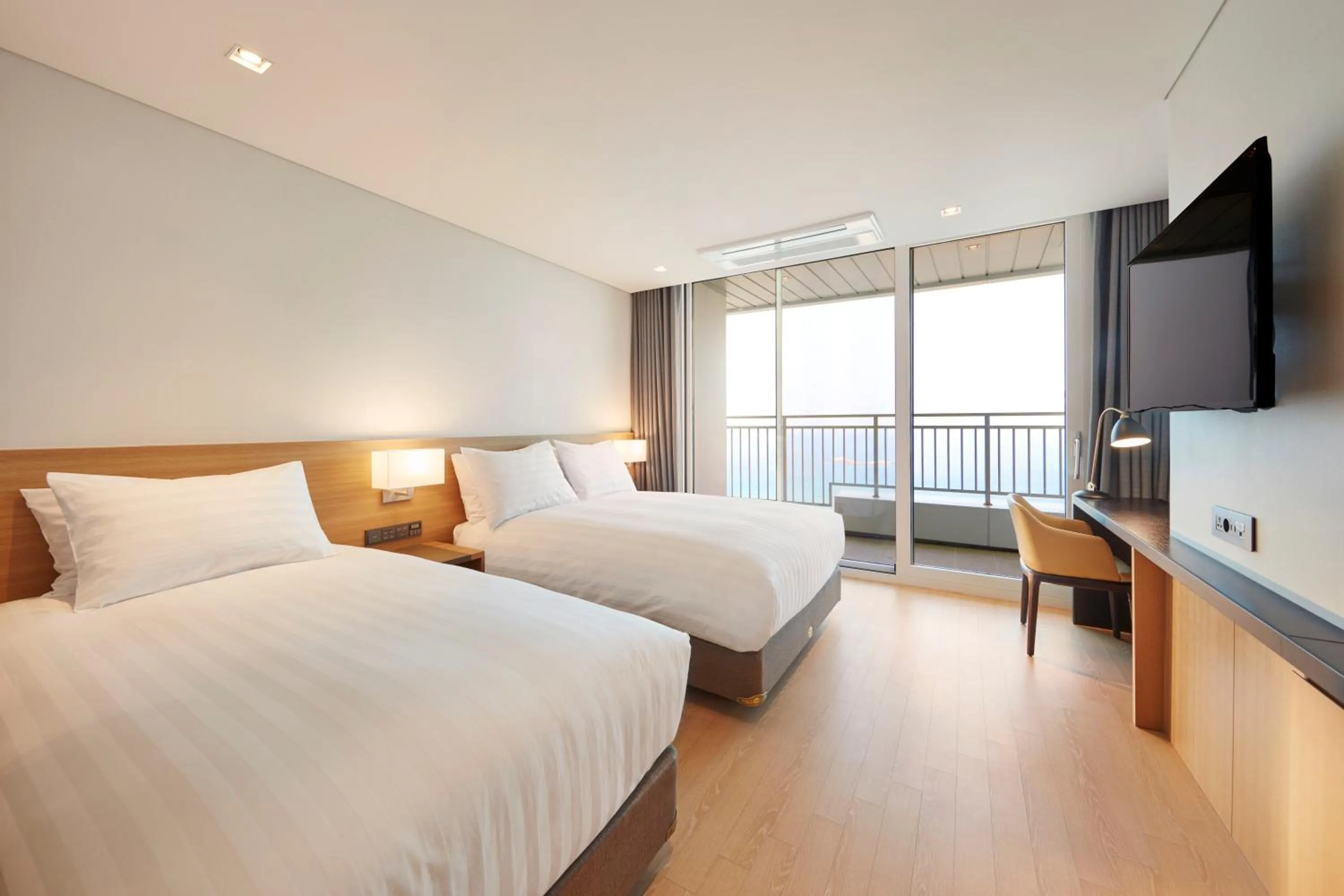 Bedroom, Bed in Skybay Hotel Gyeongpo