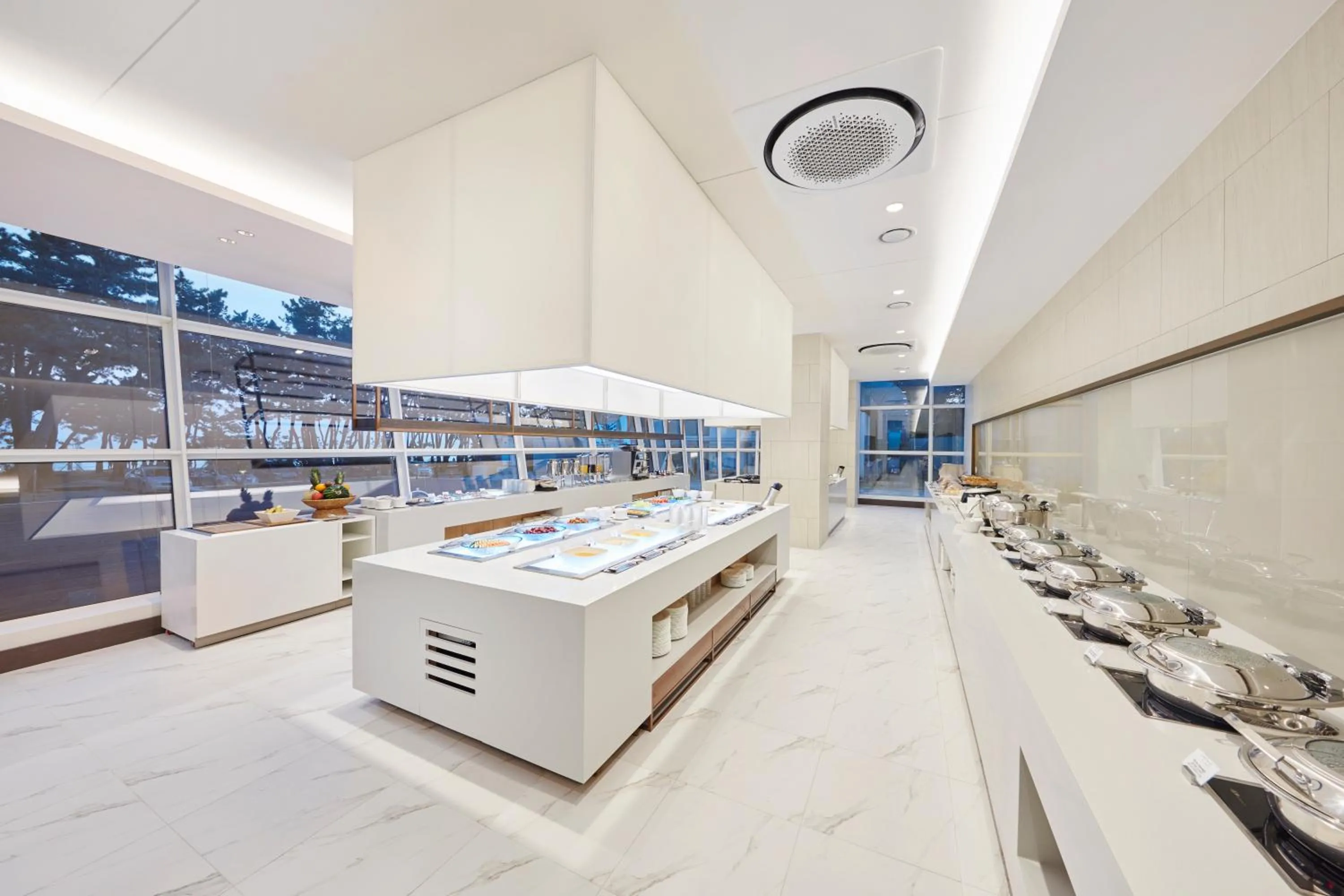 Restaurant/places to eat in Skybay Hotel Gyeongpo