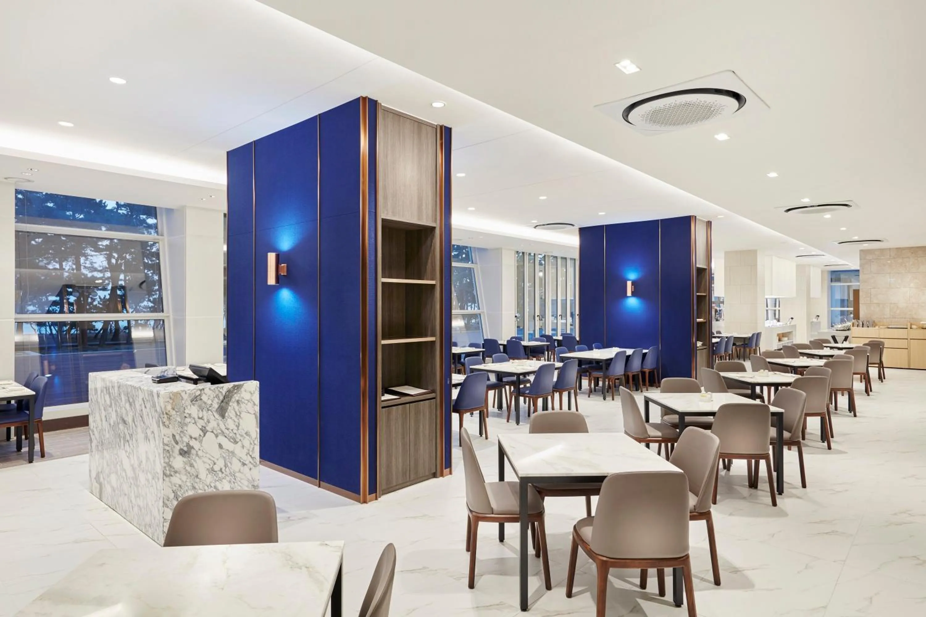 Restaurant/places to eat in Skybay Hotel Gyeongpo