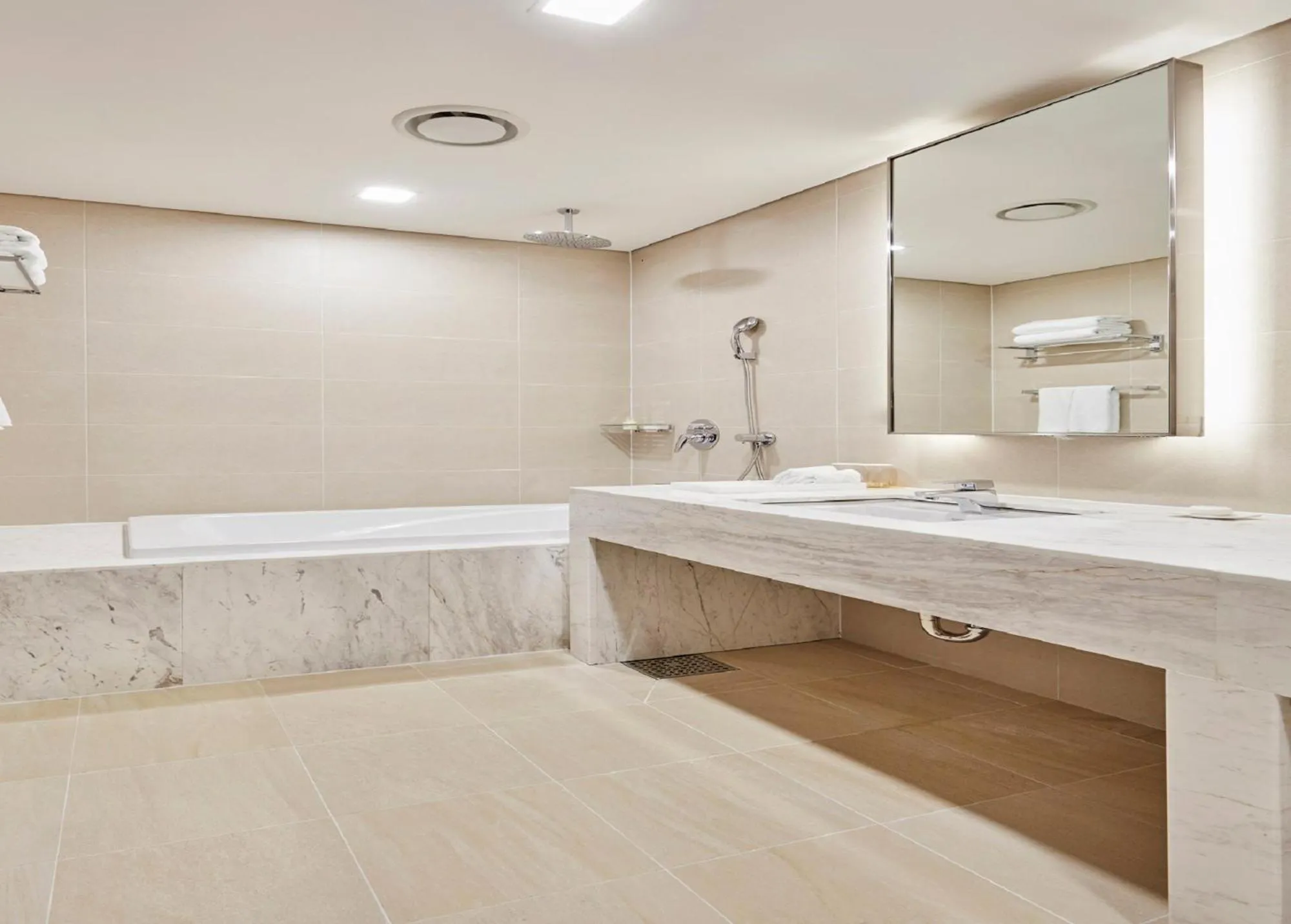 Bathroom in Skybay Hotel Gyeongpo