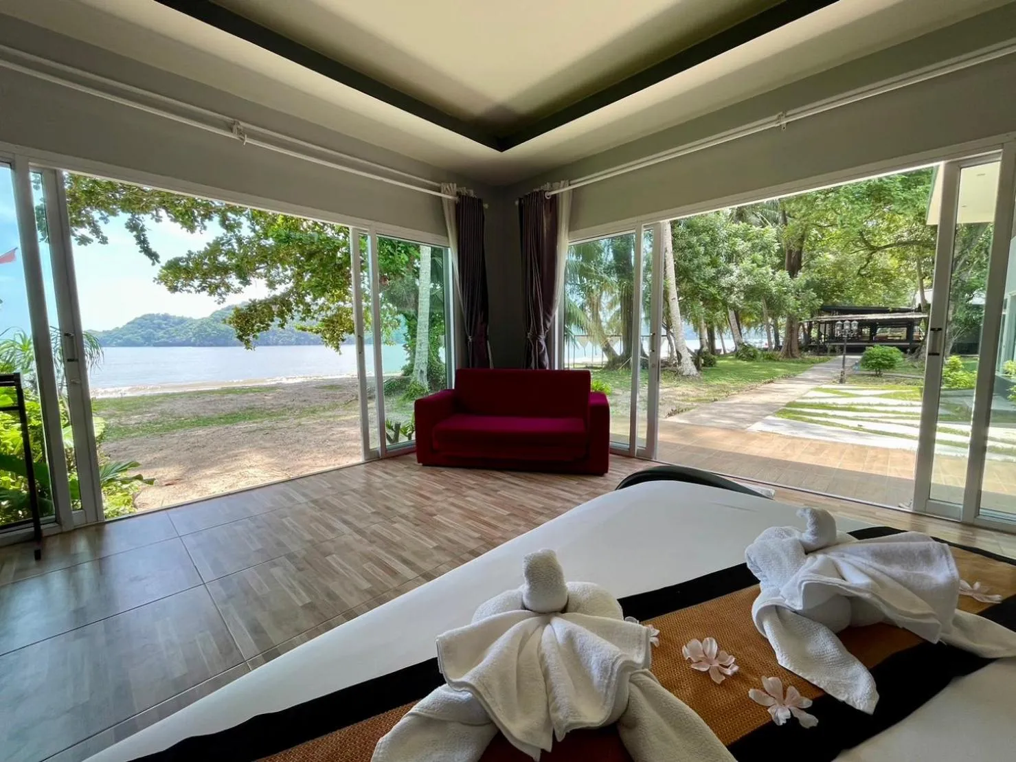 Bed in Pak Nam Resort