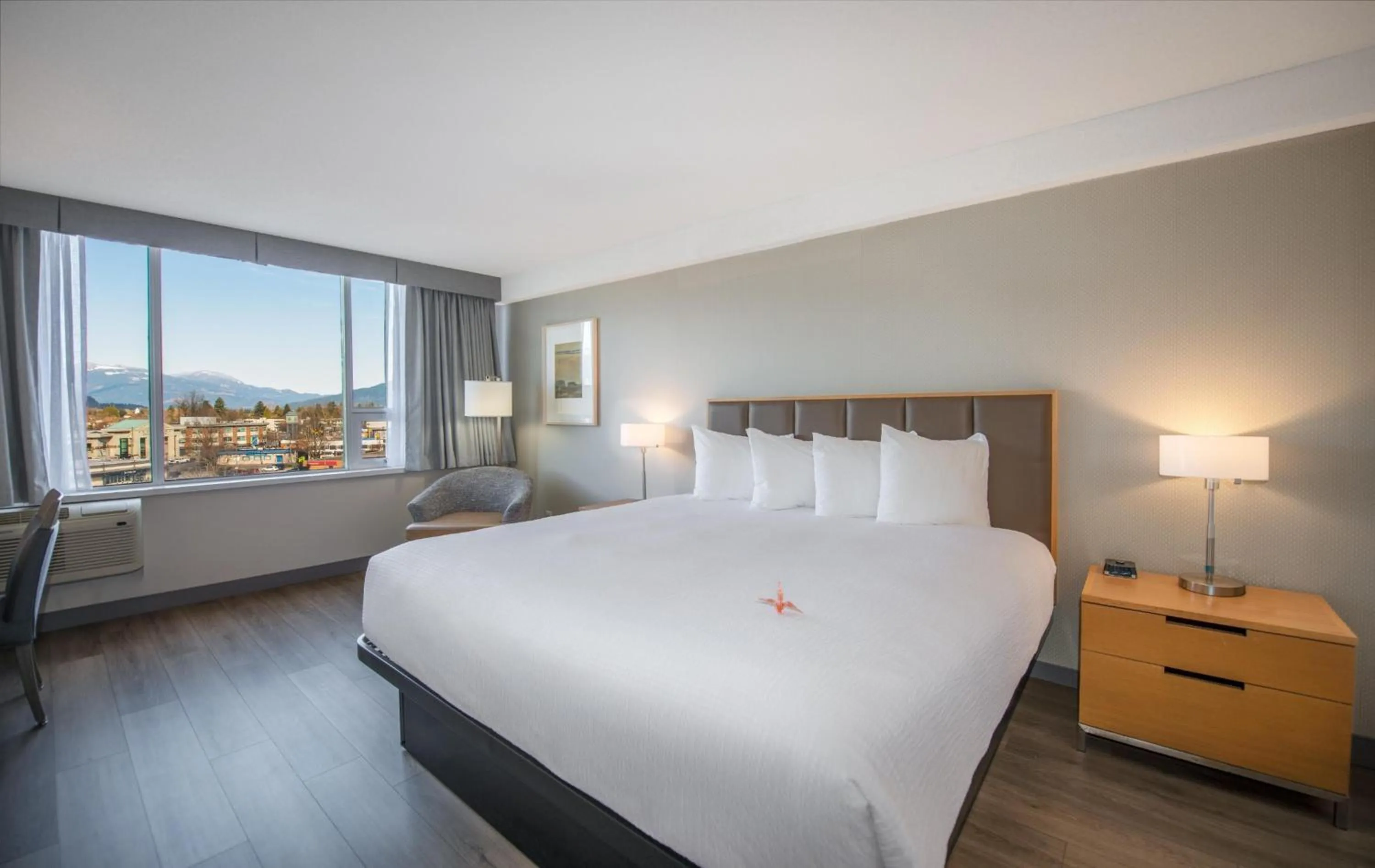 Bedroom, Bed in Coast Chilliwack Hotel by APA