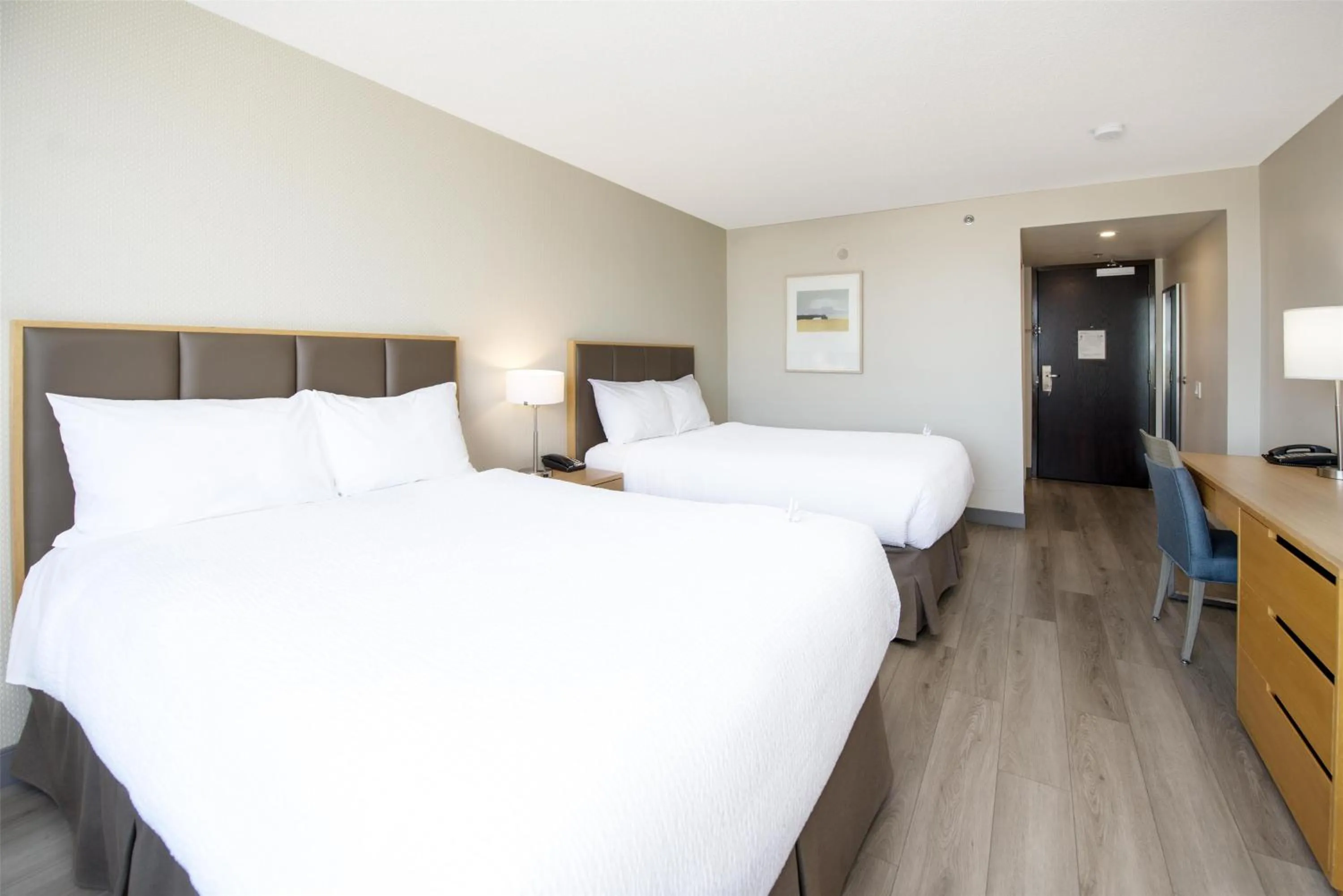 Bedroom, Bed in Coast Chilliwack Hotel by APA