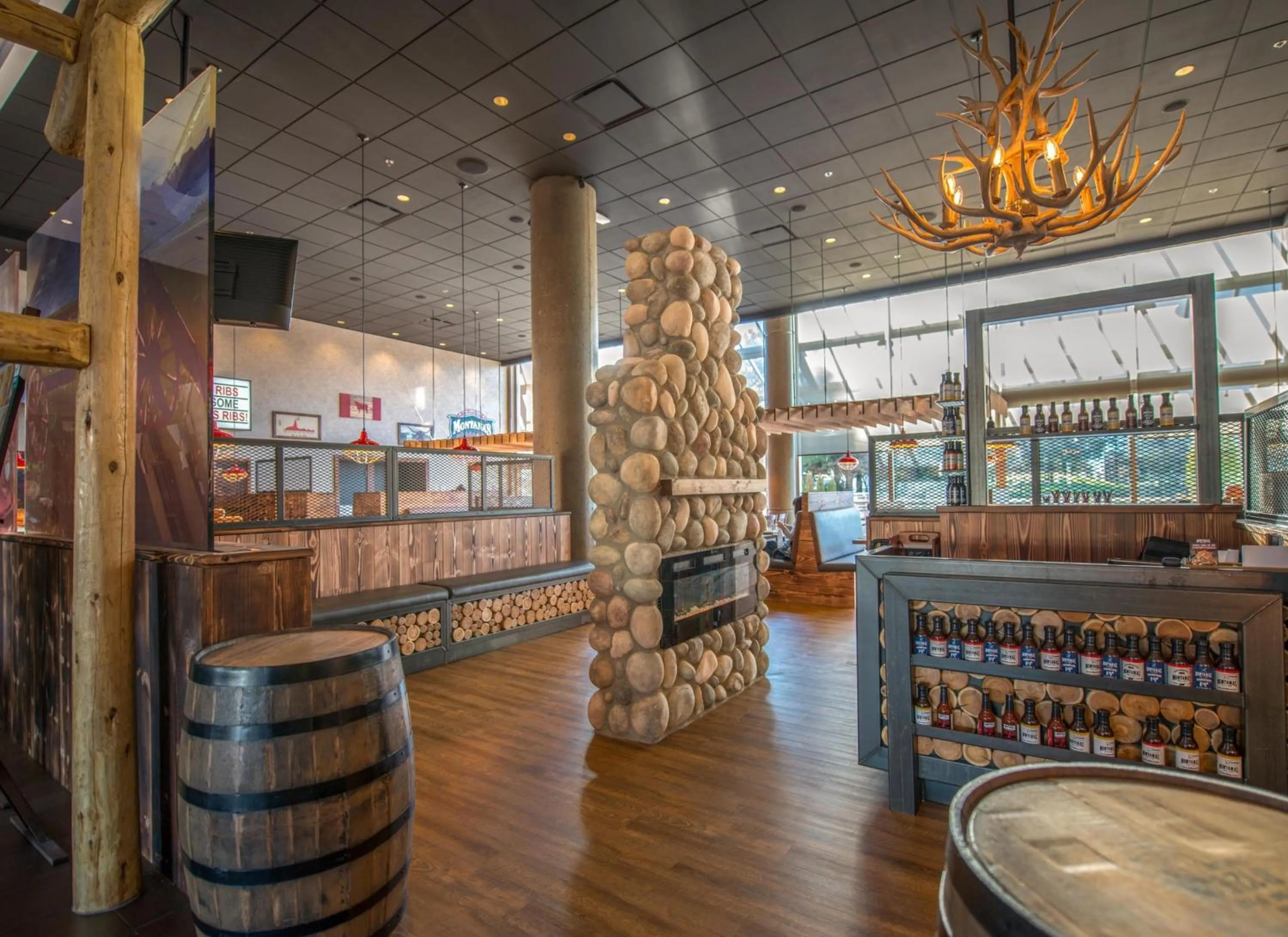 Restaurant/places to eat in Coast Chilliwack Hotel by APA