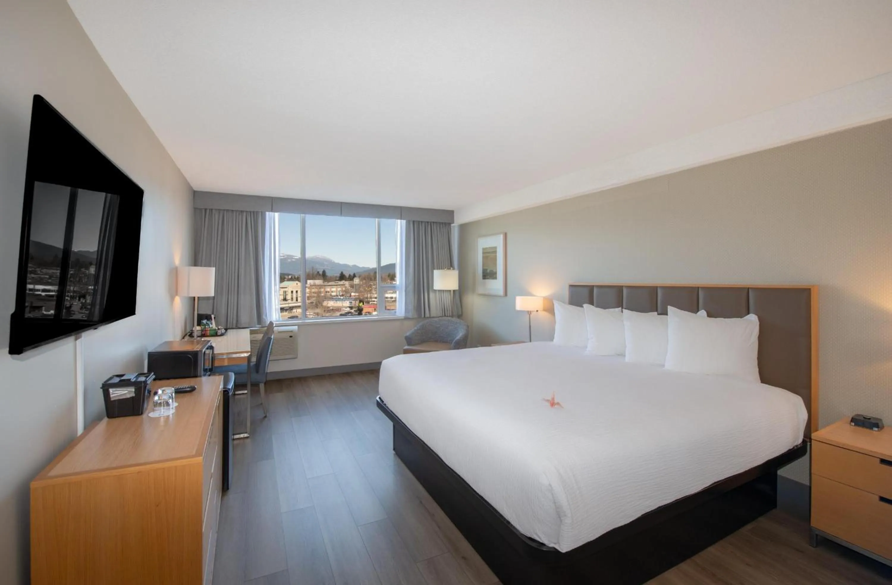 Bedroom, Bed in Coast Chilliwack Hotel by APA