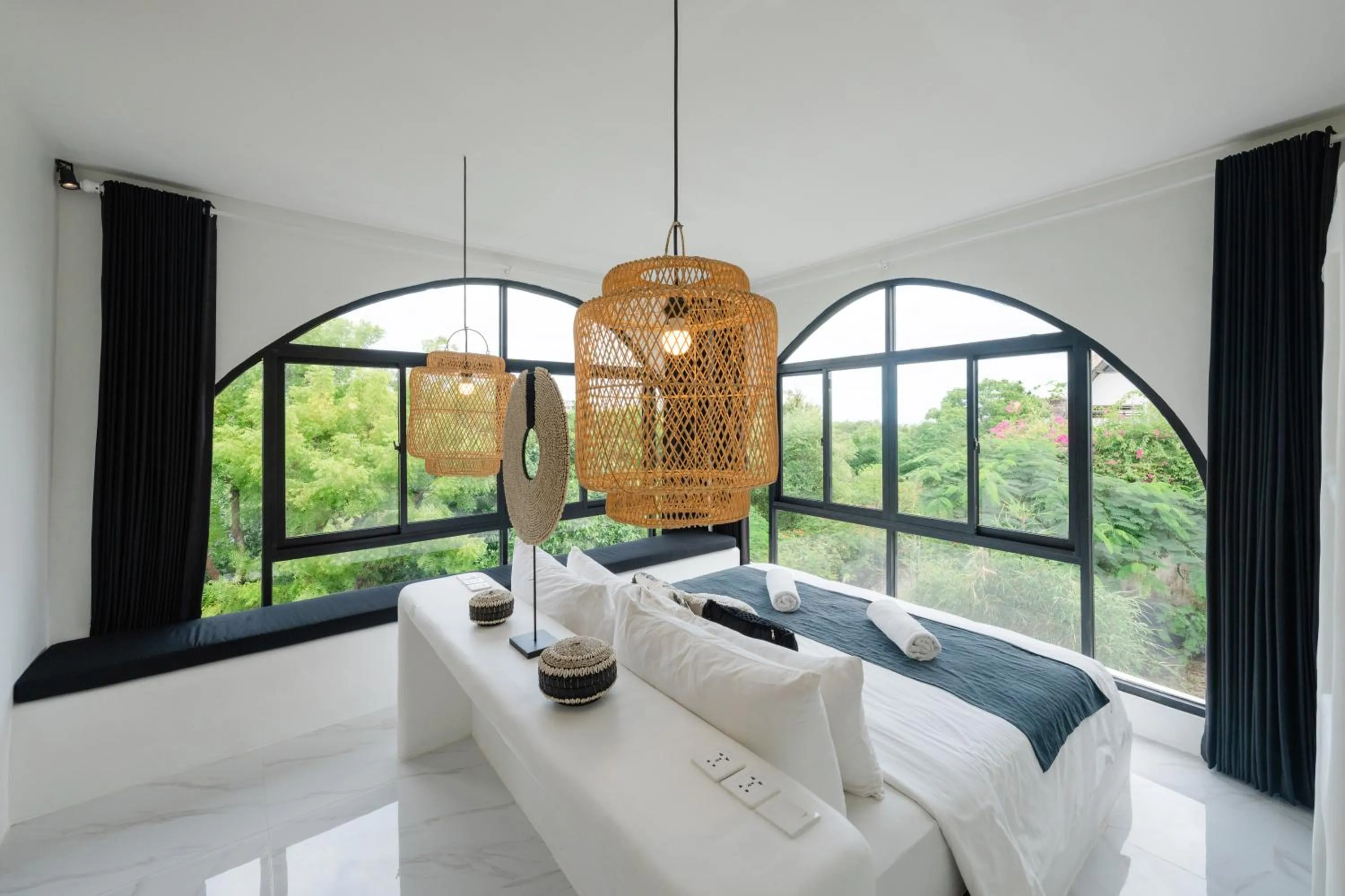 Bed in White Palm Hotel Uluwatu Bali