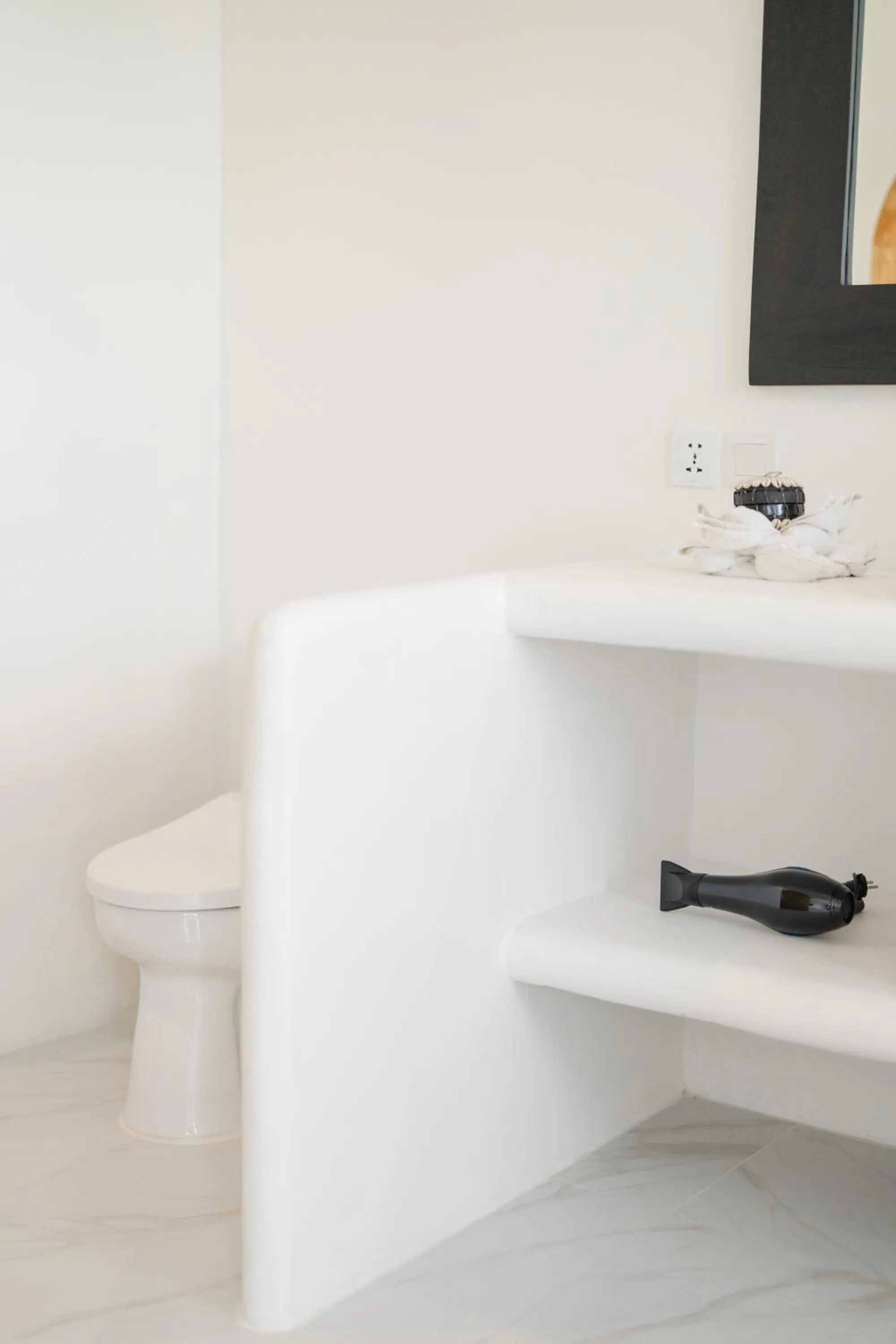 Toilet in White Palm Hotel Uluwatu Bali