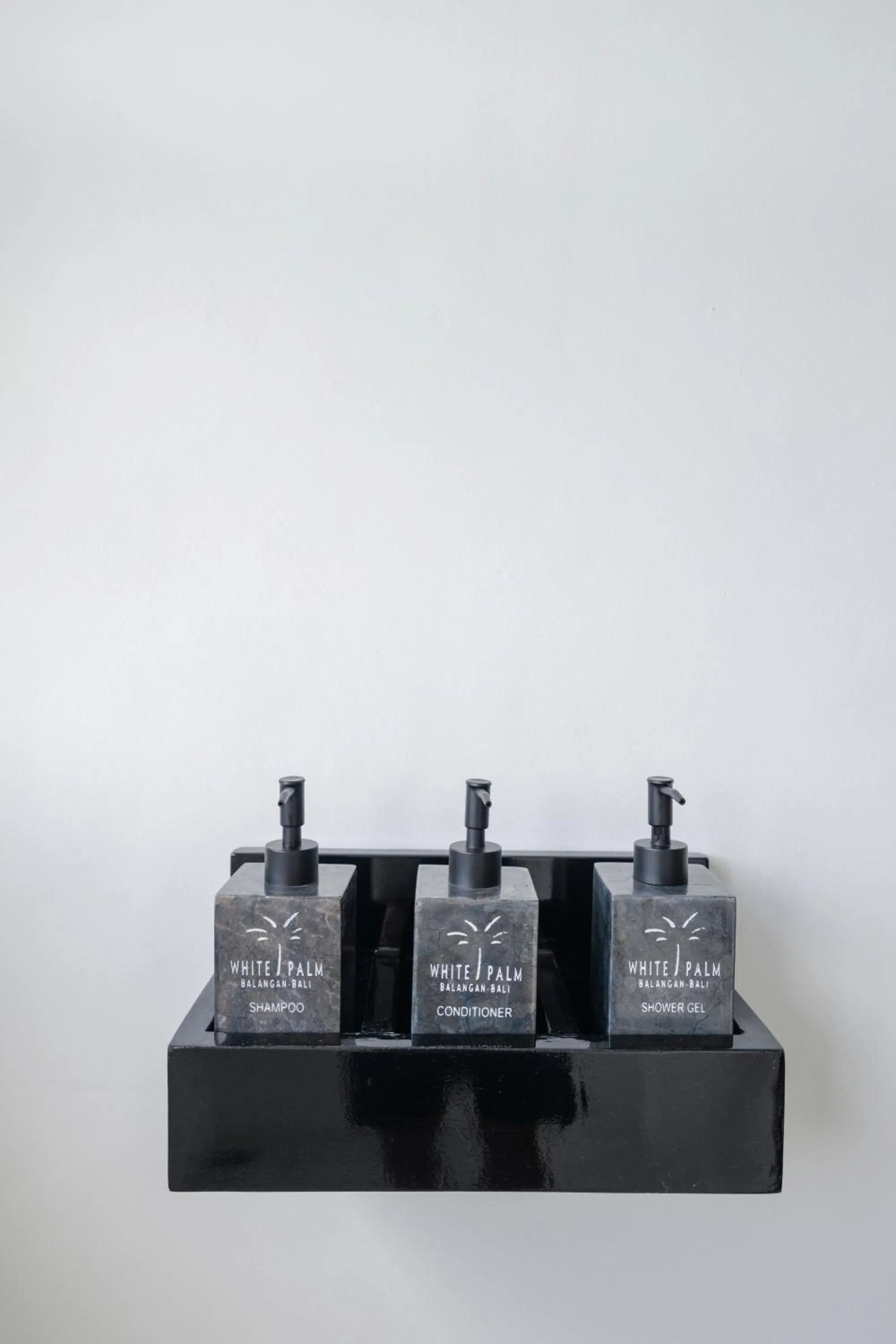 Shower in White Palm Hotel Uluwatu Bali