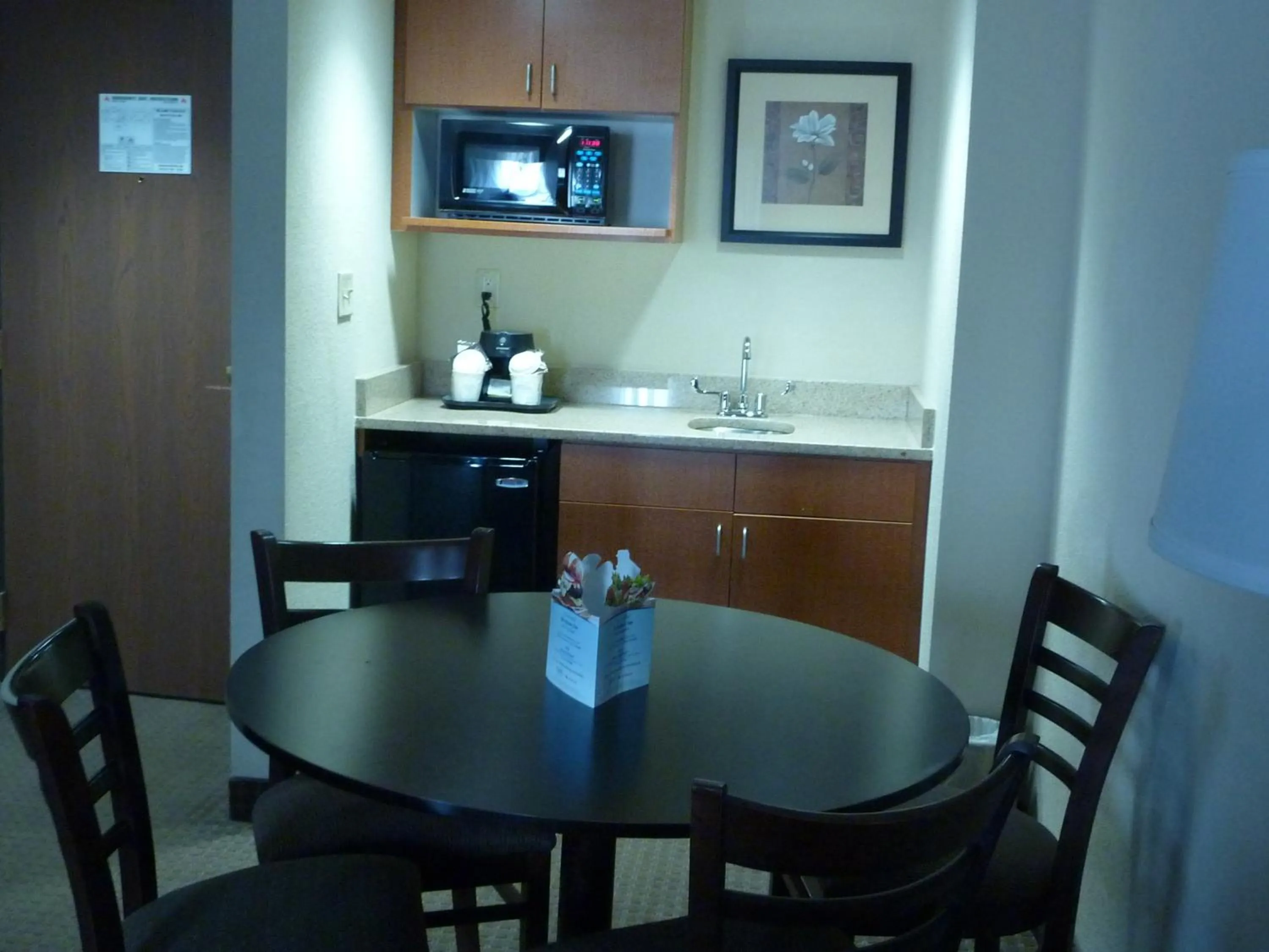 Dining area in Wingate by Wyndham Erlanger - Florence - Cincinnati South