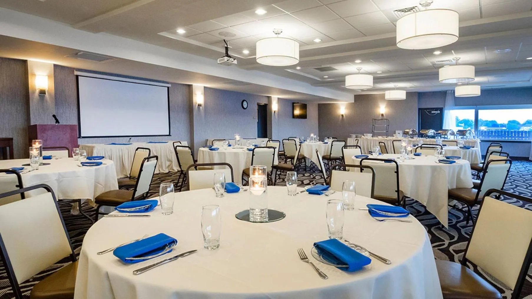 Banquet/Function facilities in Niagara Riverside Resort; BW Premier Collection