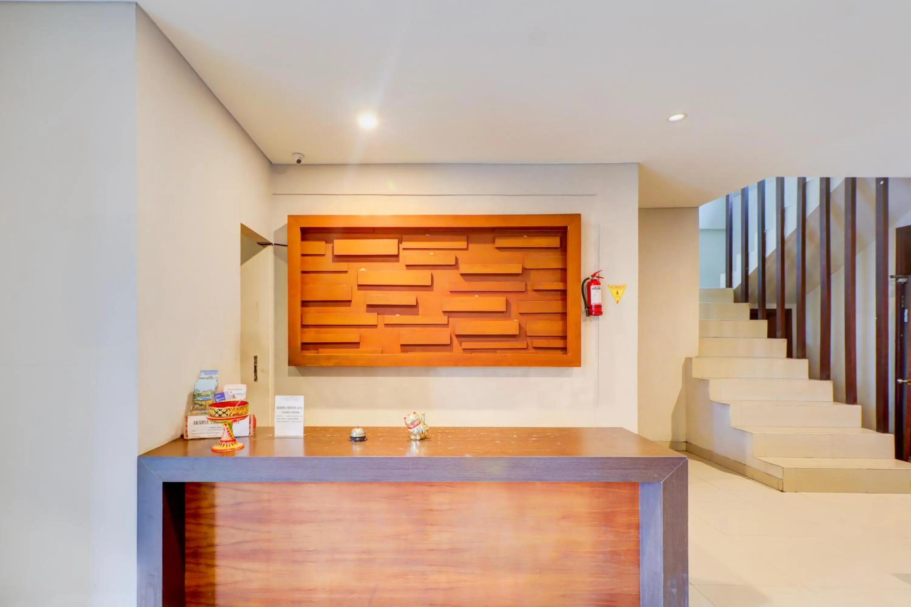 Lobby or reception in Collection O Bali near Sanur Beach formerly Akarsa Transit