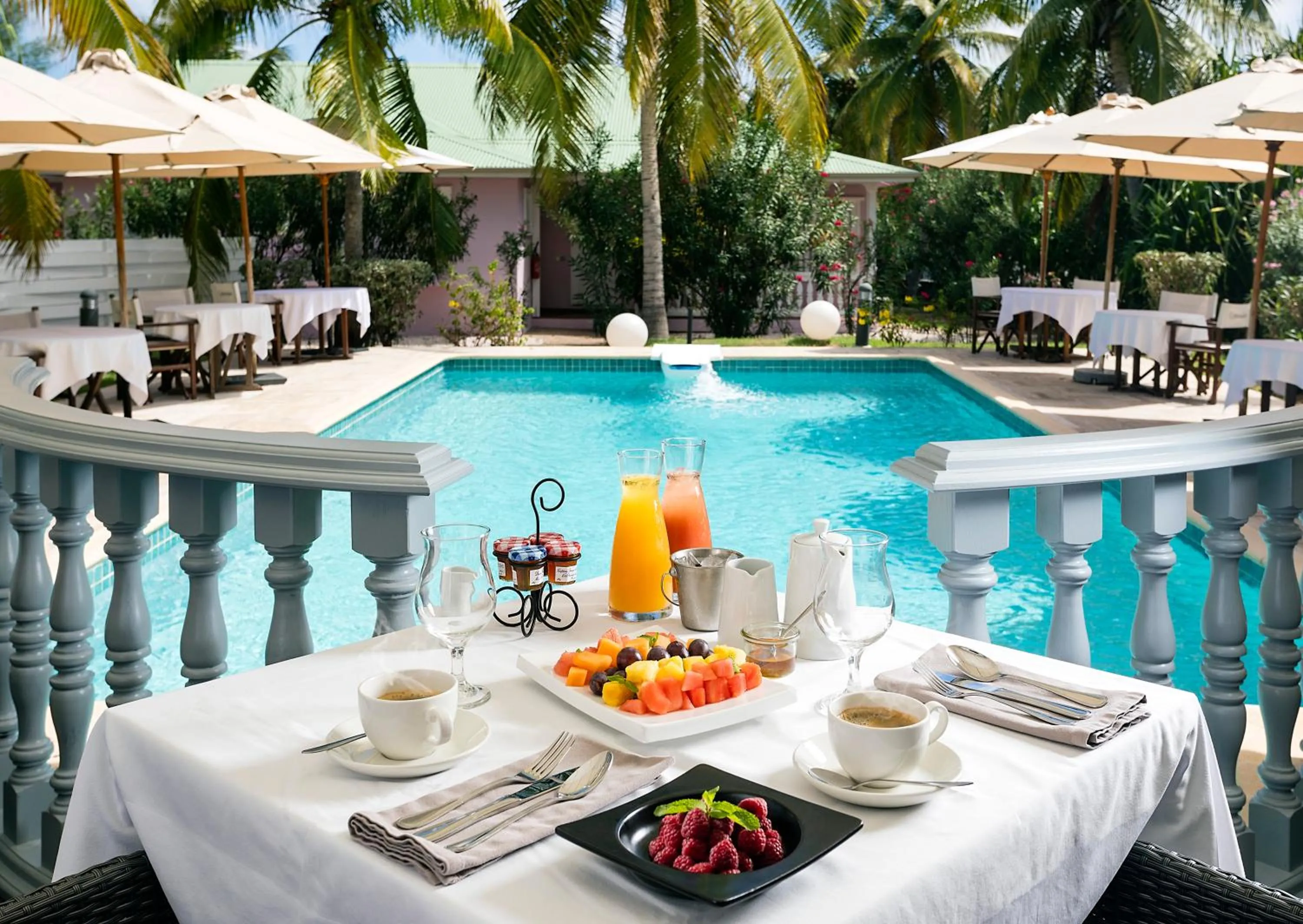 Restaurant/places to eat in Esmeralda Resort - Orient Bay