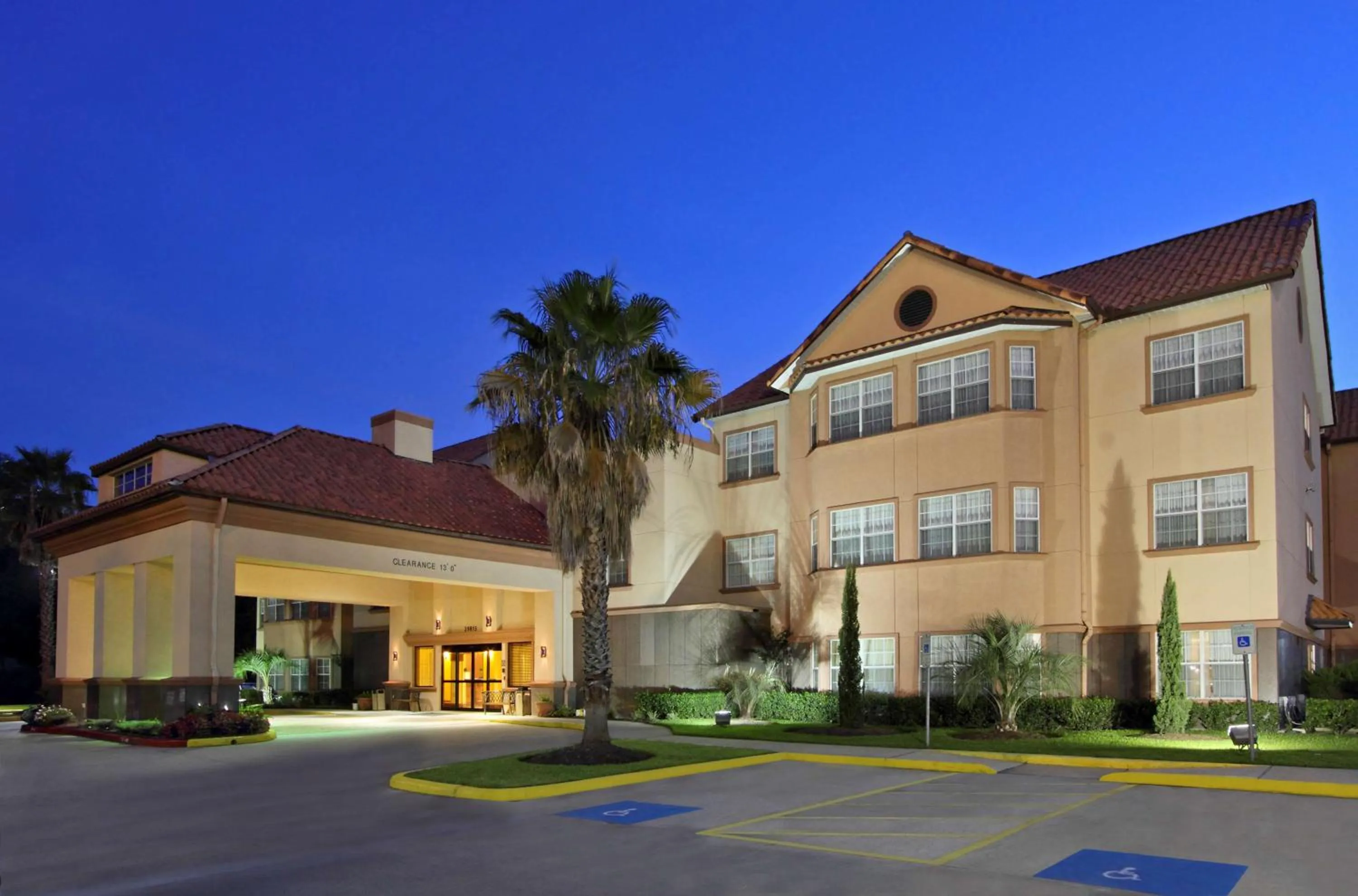 Property building in Homewood Suites by Hilton Houston-Woodlands-Shenandoah