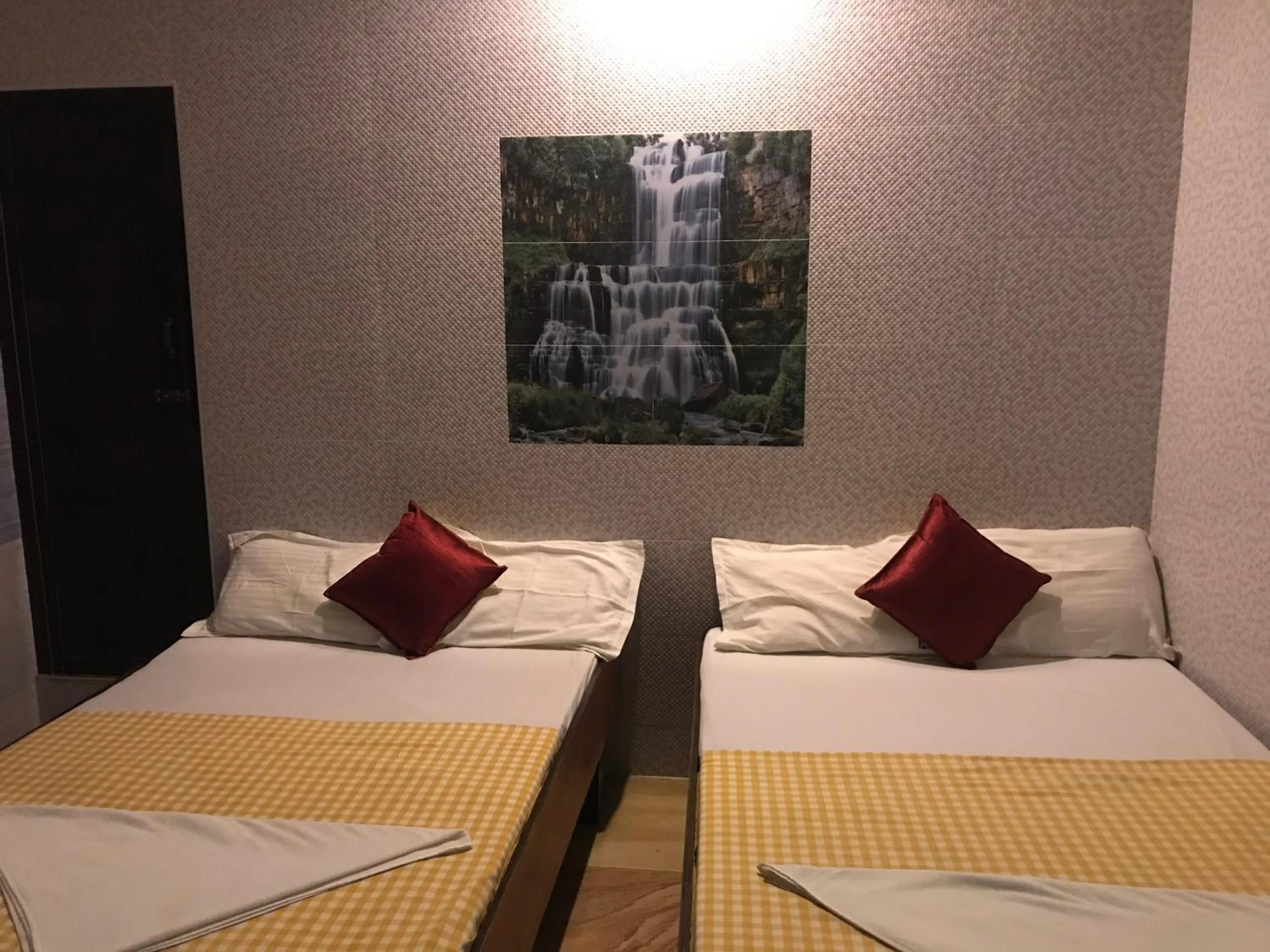 Bed in Rehoboth Home Stay