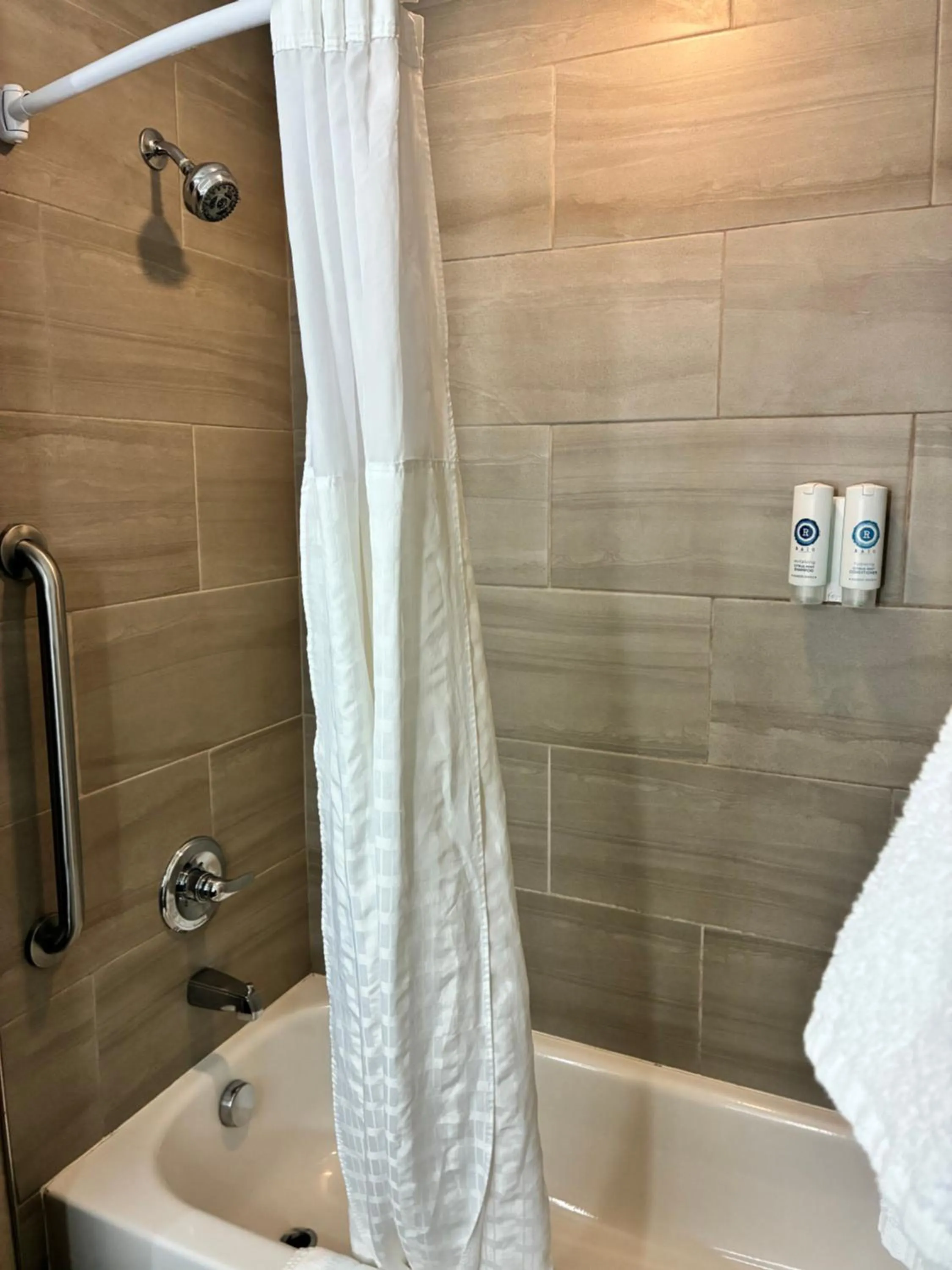 Shower in Comfort Inn & Suites Sterling