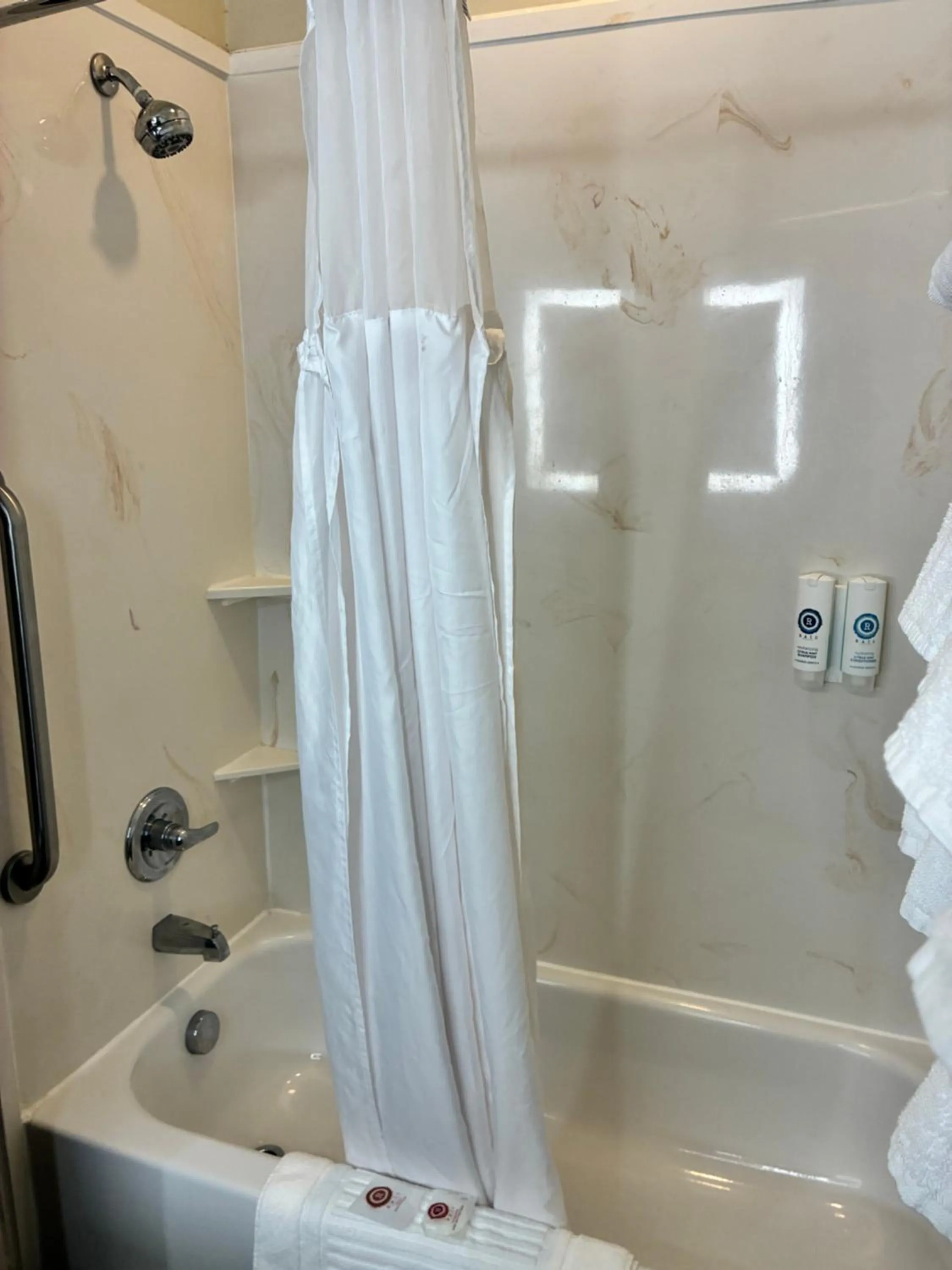 Shower in Comfort Inn & Suites Sterling