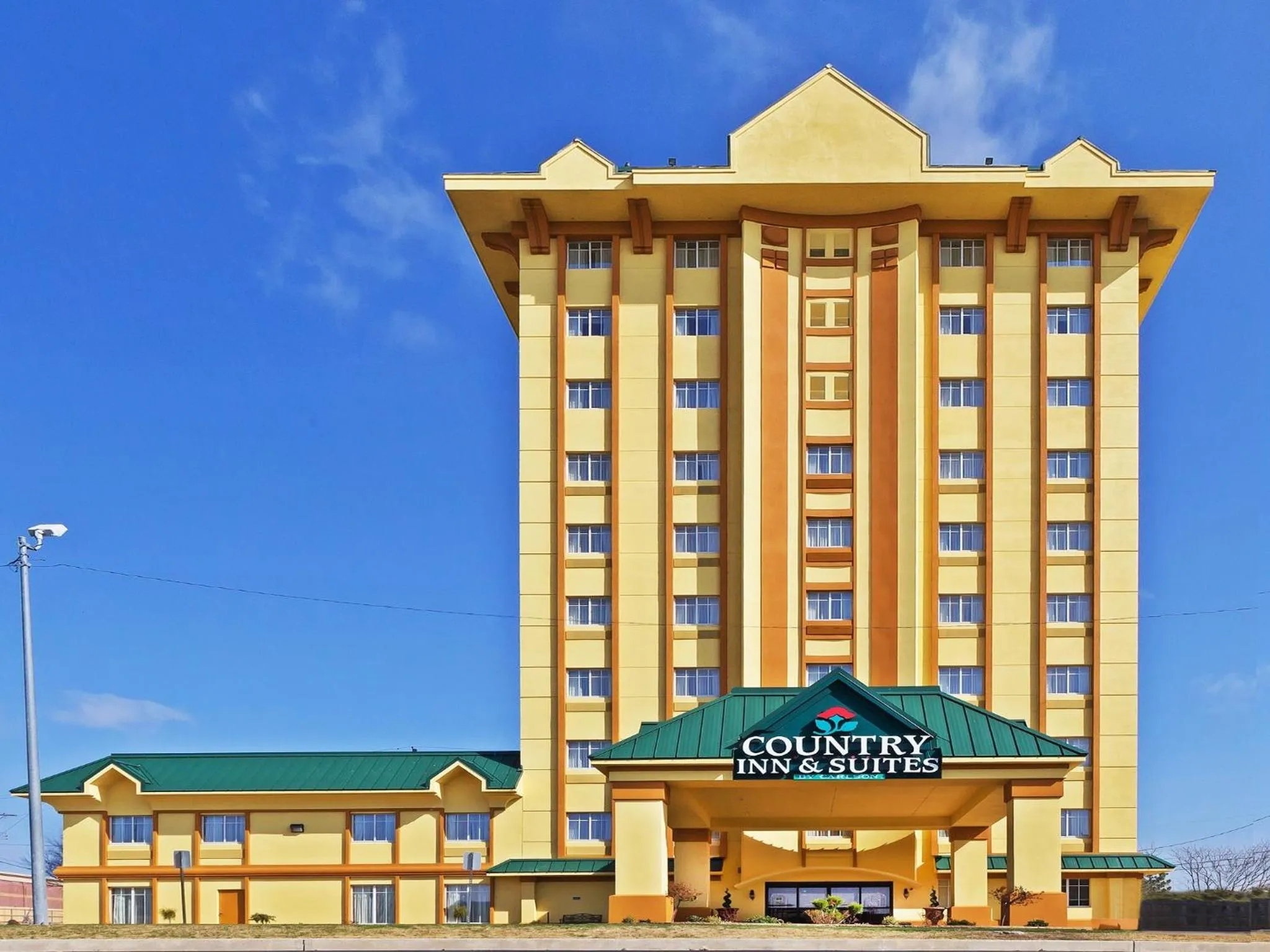 Facade/entrance in Country Inn & Suites by Radisson, Oklahoma City at Northwest Expressway, OK