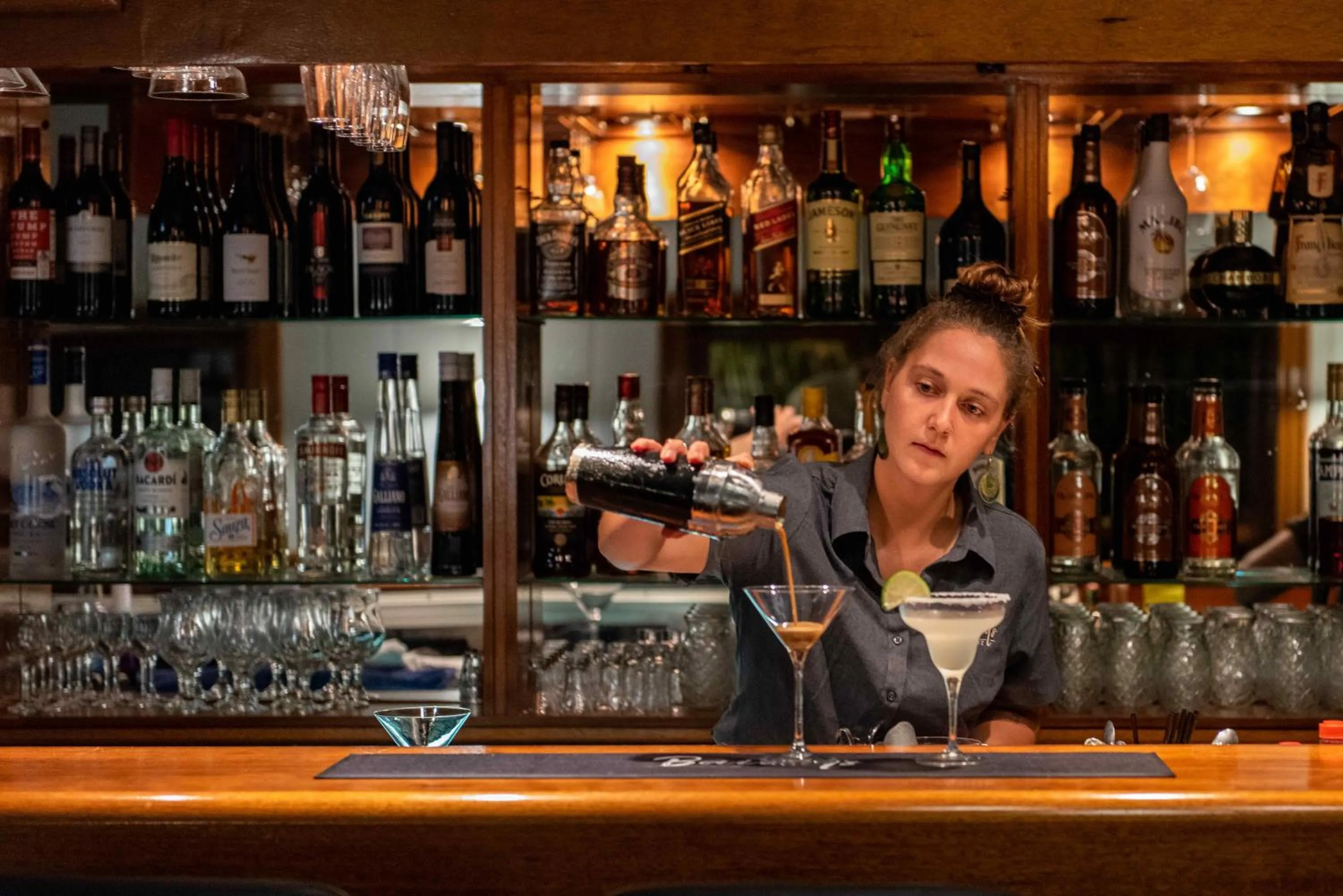 Restaurant/places to eat in Governors Lodge