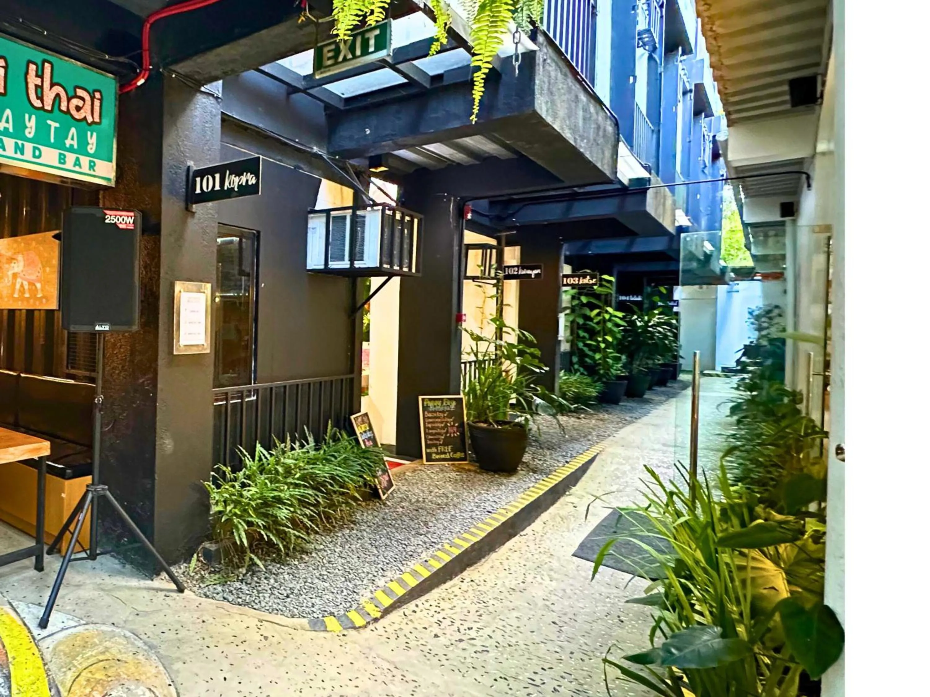 Area and facilities in Containers by Eco Hotels