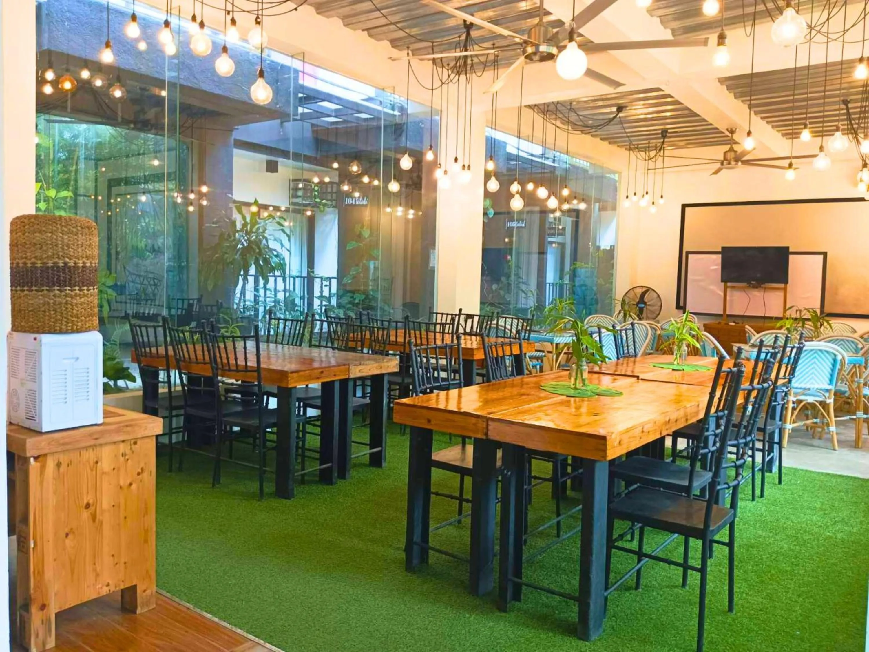 Meeting/conference room in Containers by Eco Hotels