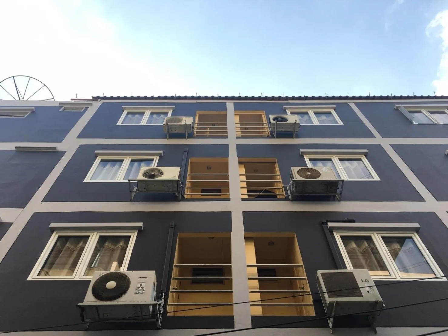 Property building in The Corner Ratchada