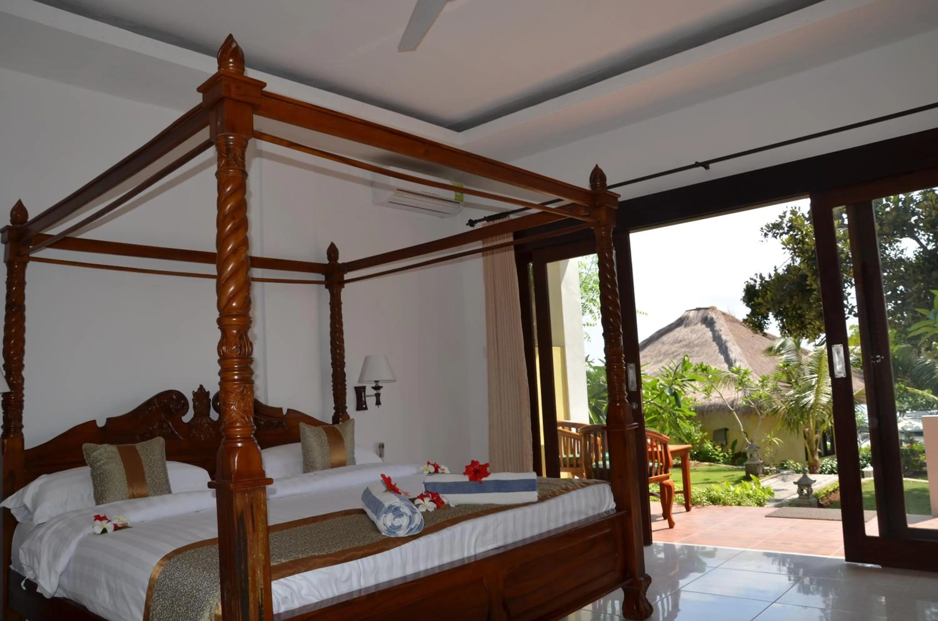 Bed in Tamarind Beach Bungalow